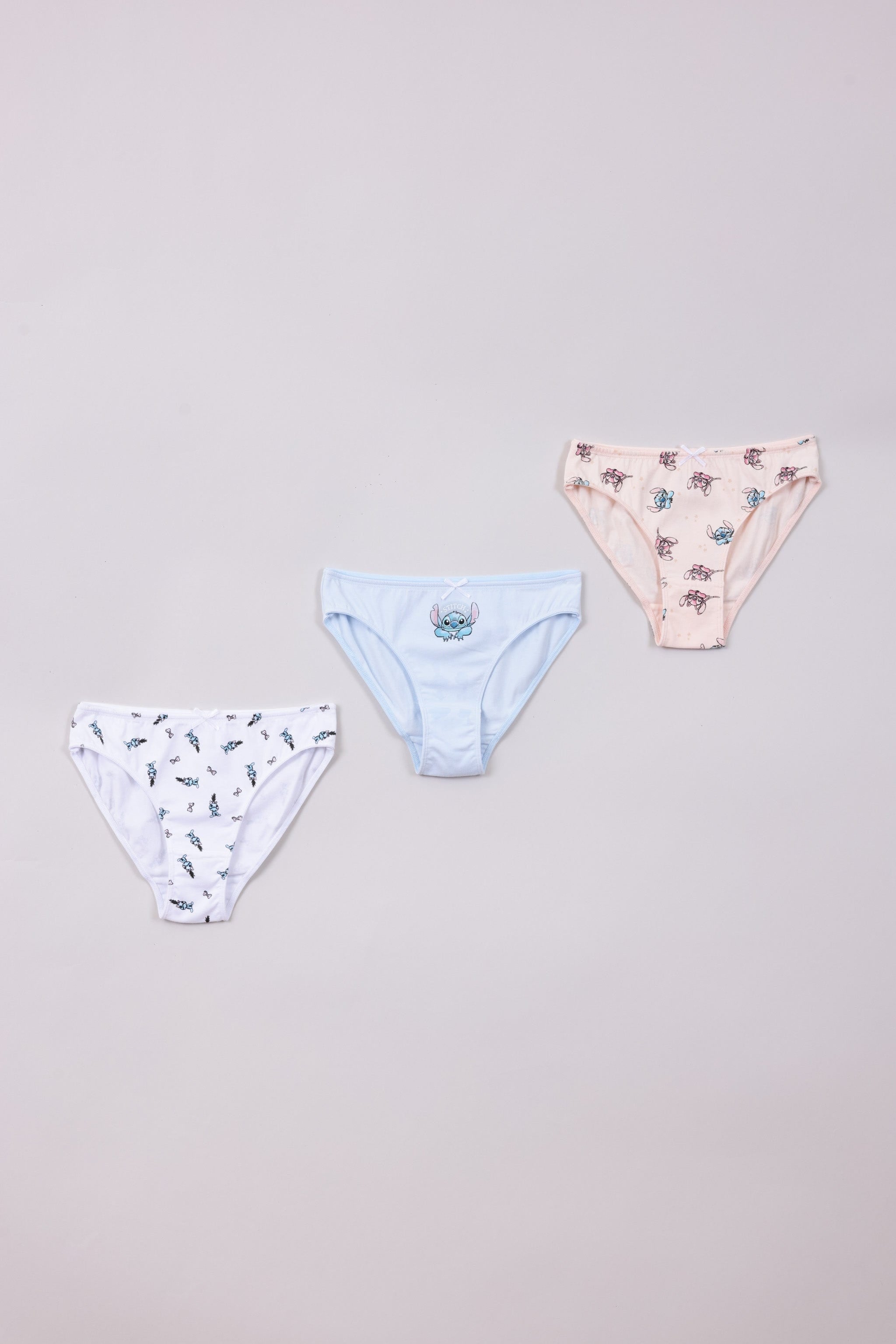 FOX אביזרים תחתונים מארז 3 תחתוני ביקיני בנות ממותג סטיץ' מארז 3 תחתוני ביקיני בנות ממותג סטיץ'