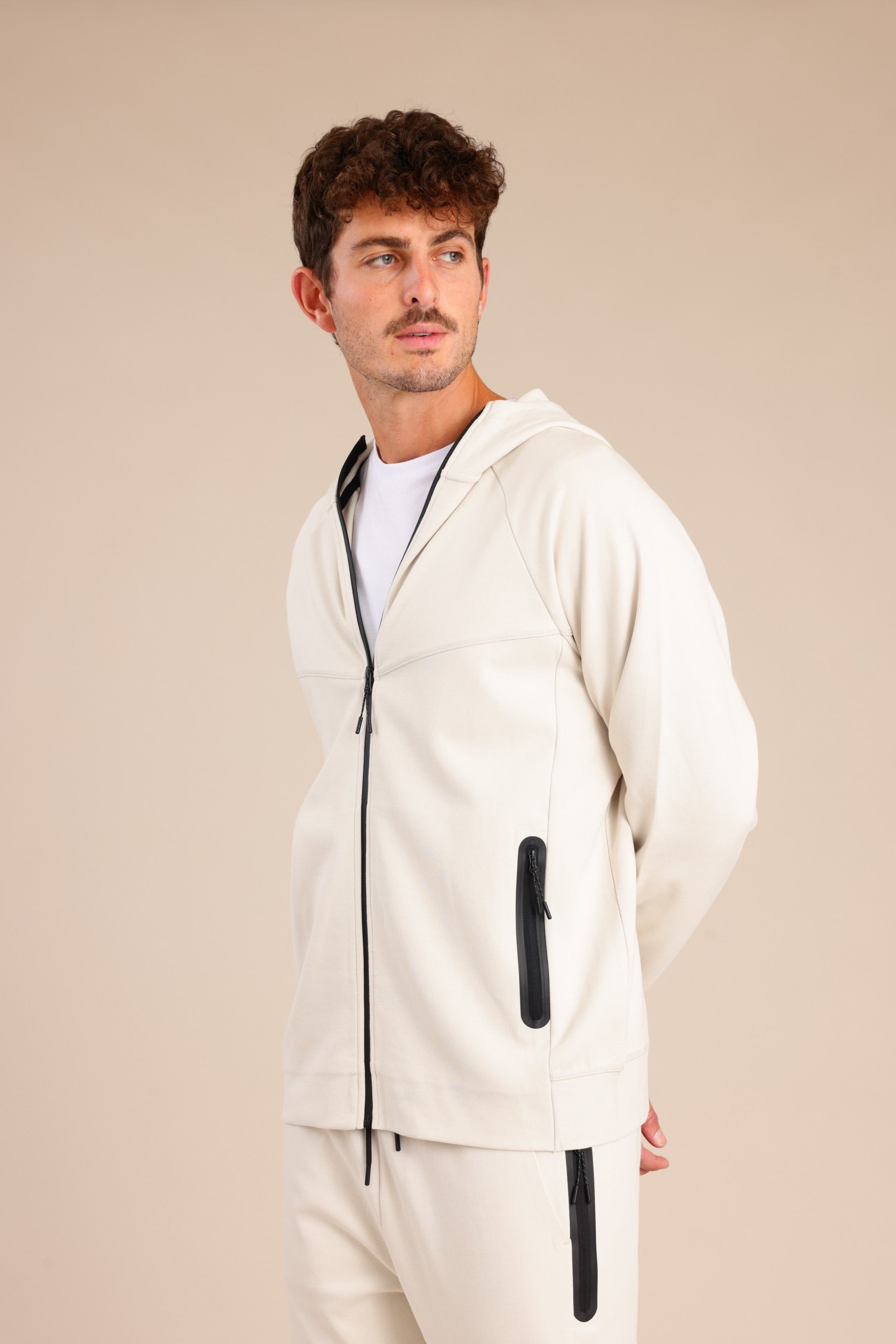 FOX גברים פוטרים קפוצ'ון טק קפוצ'ון טק