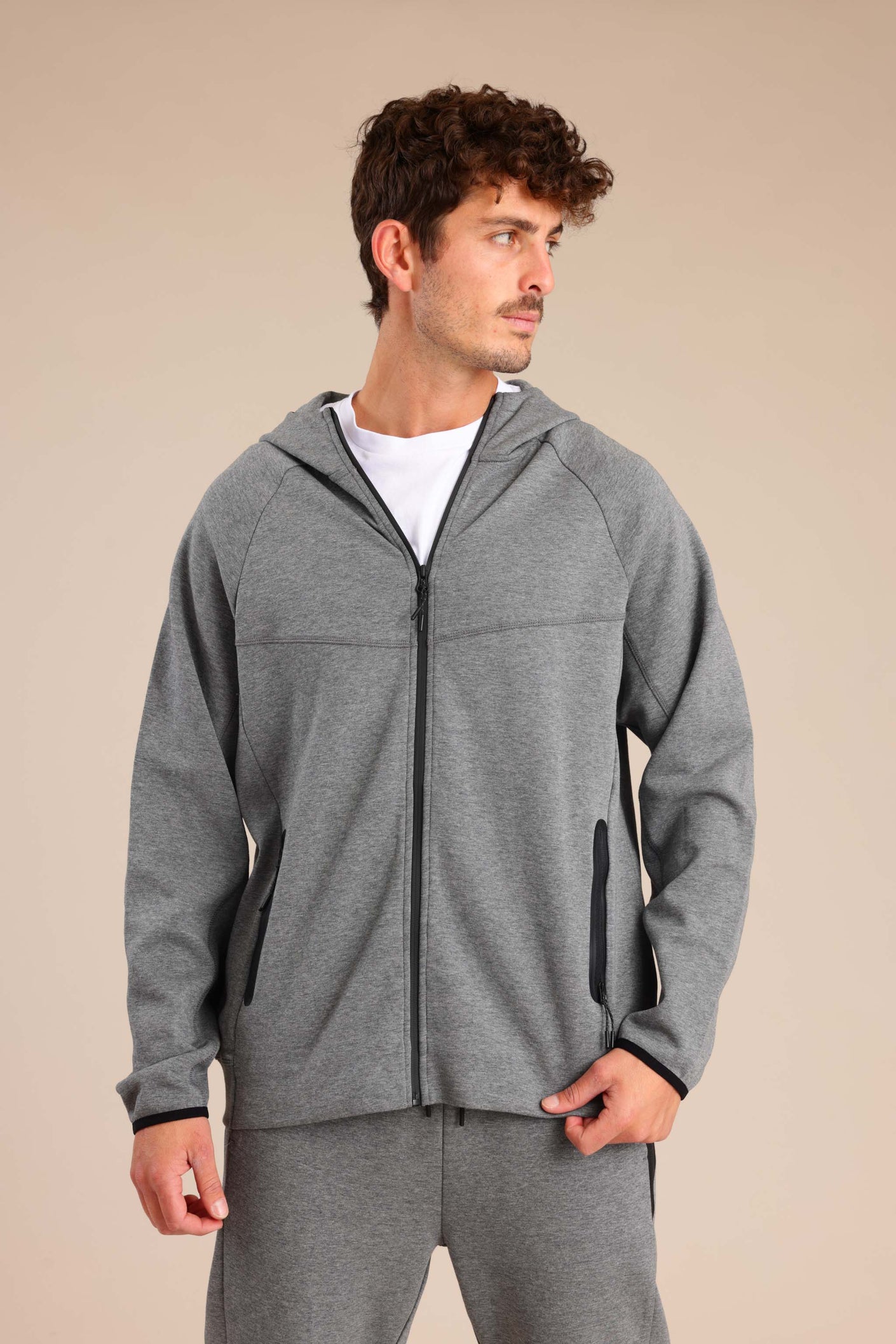 FOX גברים פוטרים קפוצ'ון טק קפוצ'ון טק