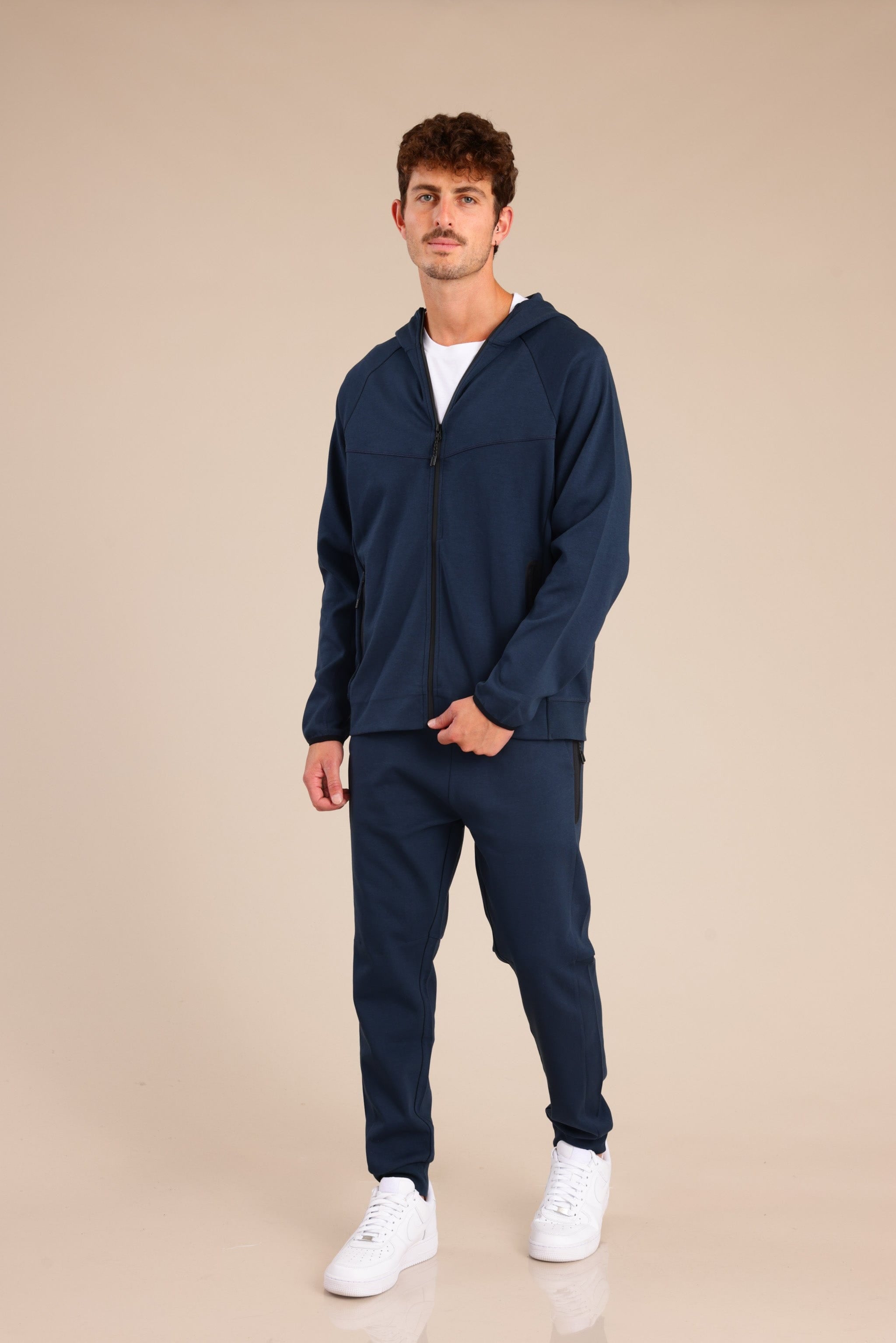 FOX גברים פוטרים קפוצ'ון טק קפוצ'ון טק