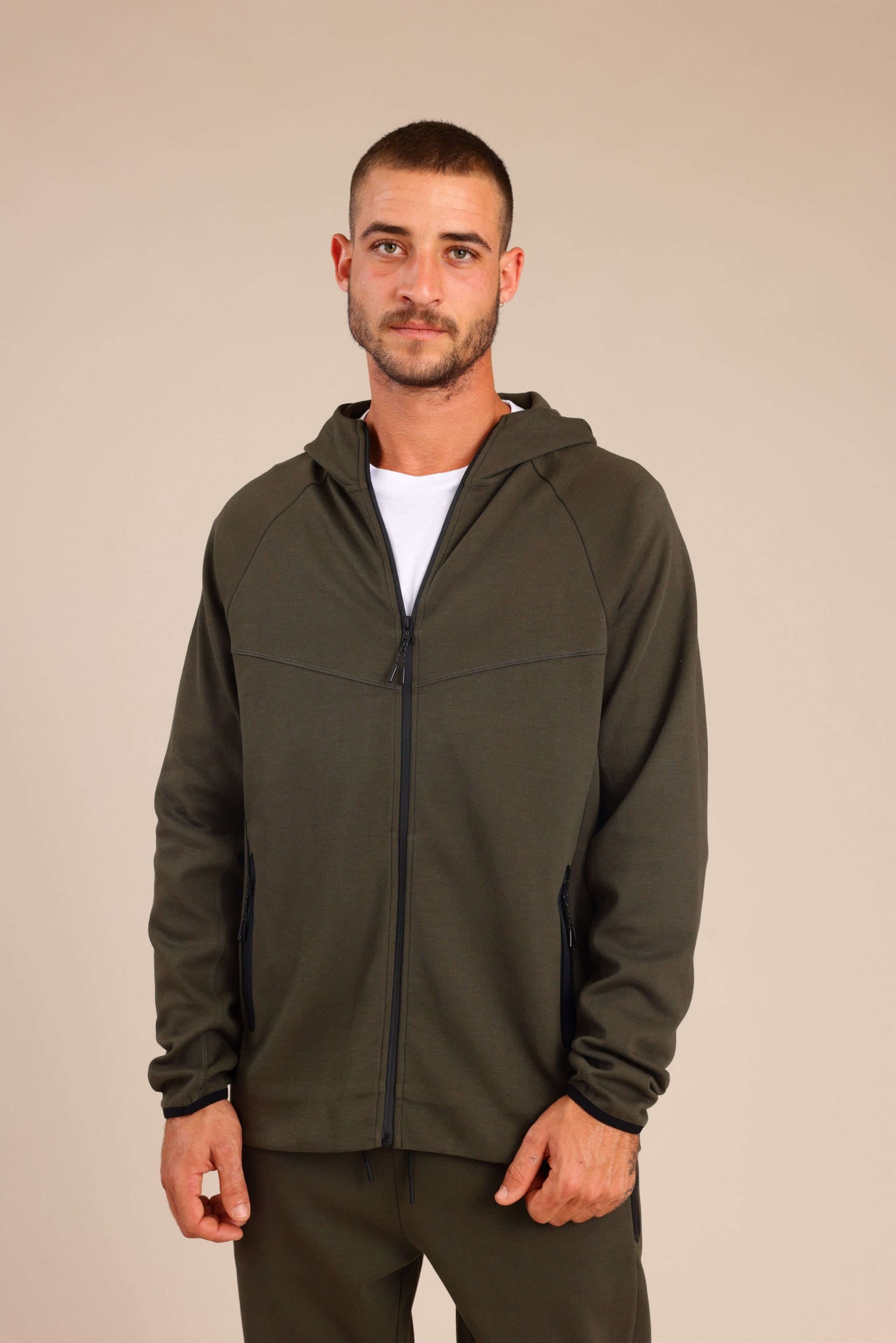 FOX גברים פוטרים קפוצ'ון טק קפוצ'ון טק