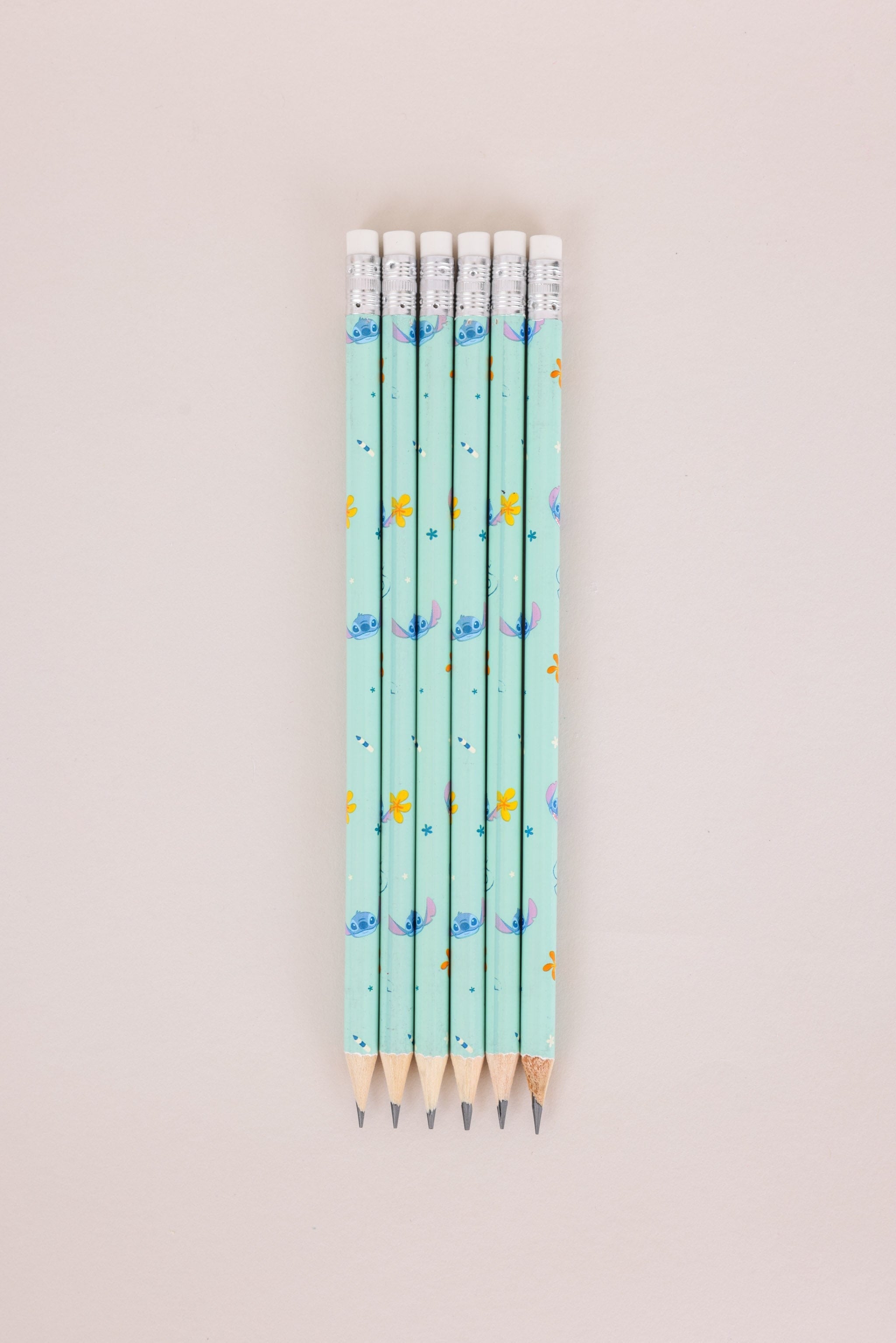 FOX אביזרים עפרונות OS סט עפרונות ממותג סטיץ' סט עפרונות ממותג סטיץ' 926104750038