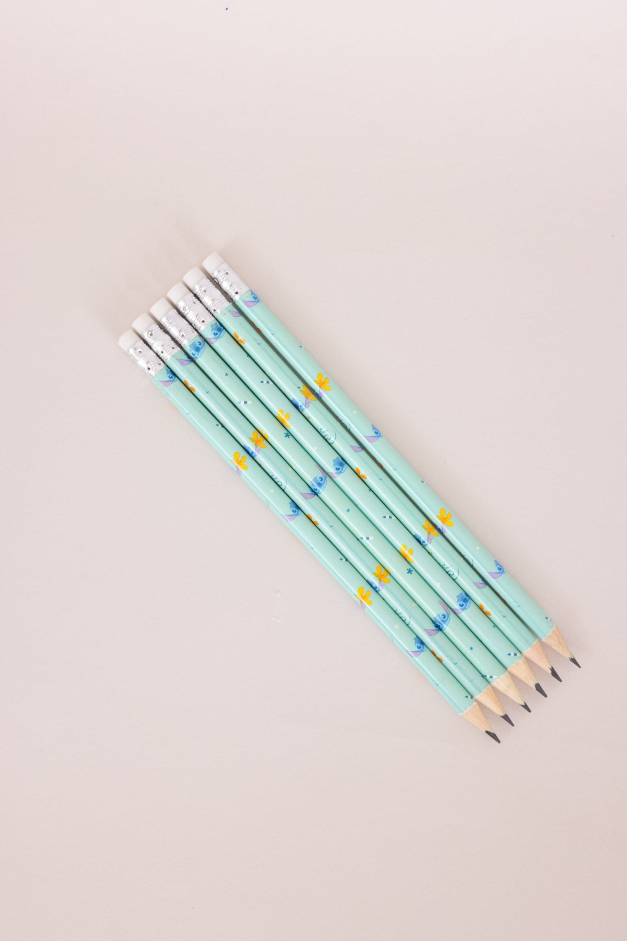 FOX אביזרים עפרונות OS סט עפרונות ממותג סטיץ' סט עפרונות ממותג סטיץ' 926104750038