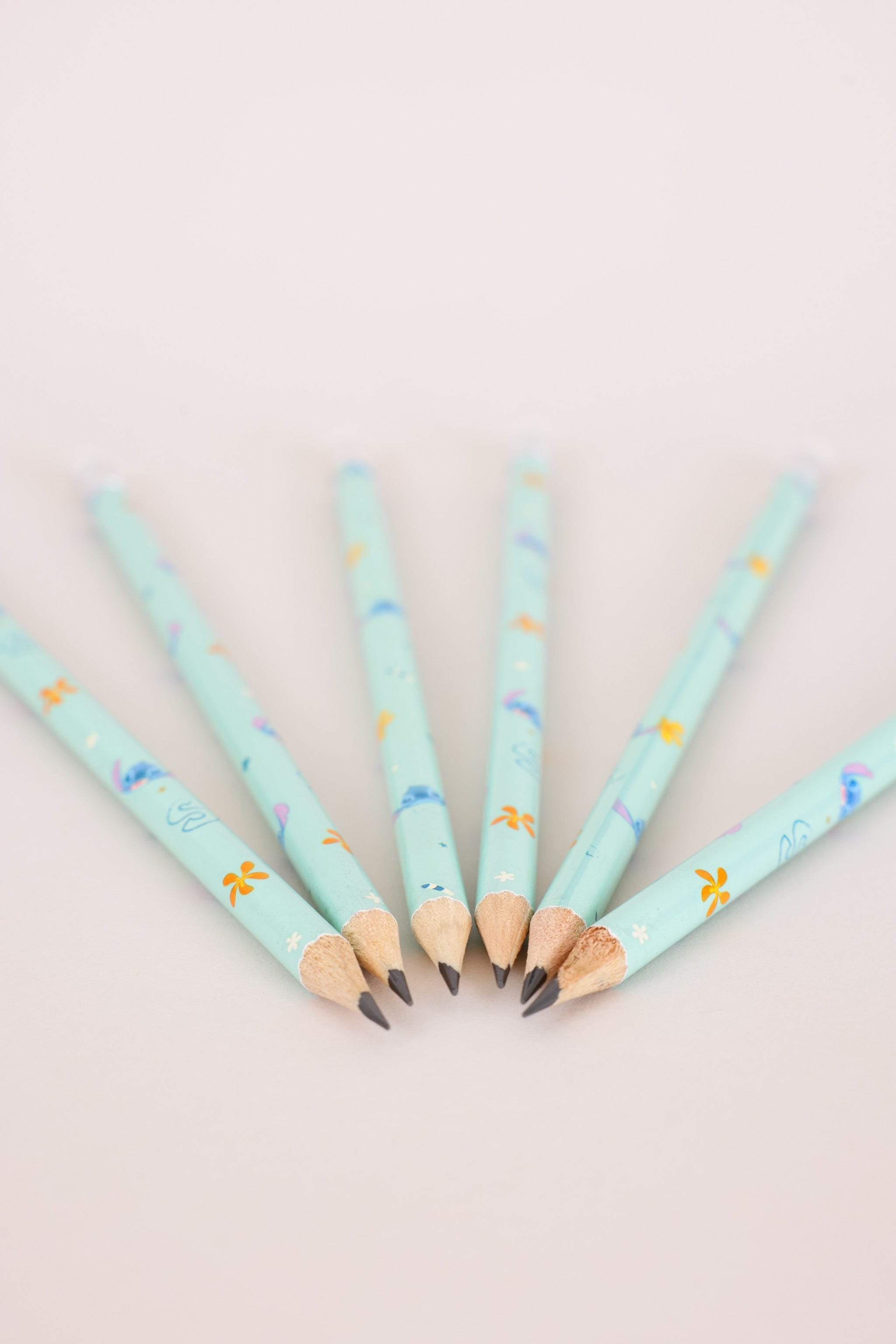 FOX אביזרים עפרונות OS סט עפרונות ממותג סטיץ' סט עפרונות ממותג סטיץ' 926104750038