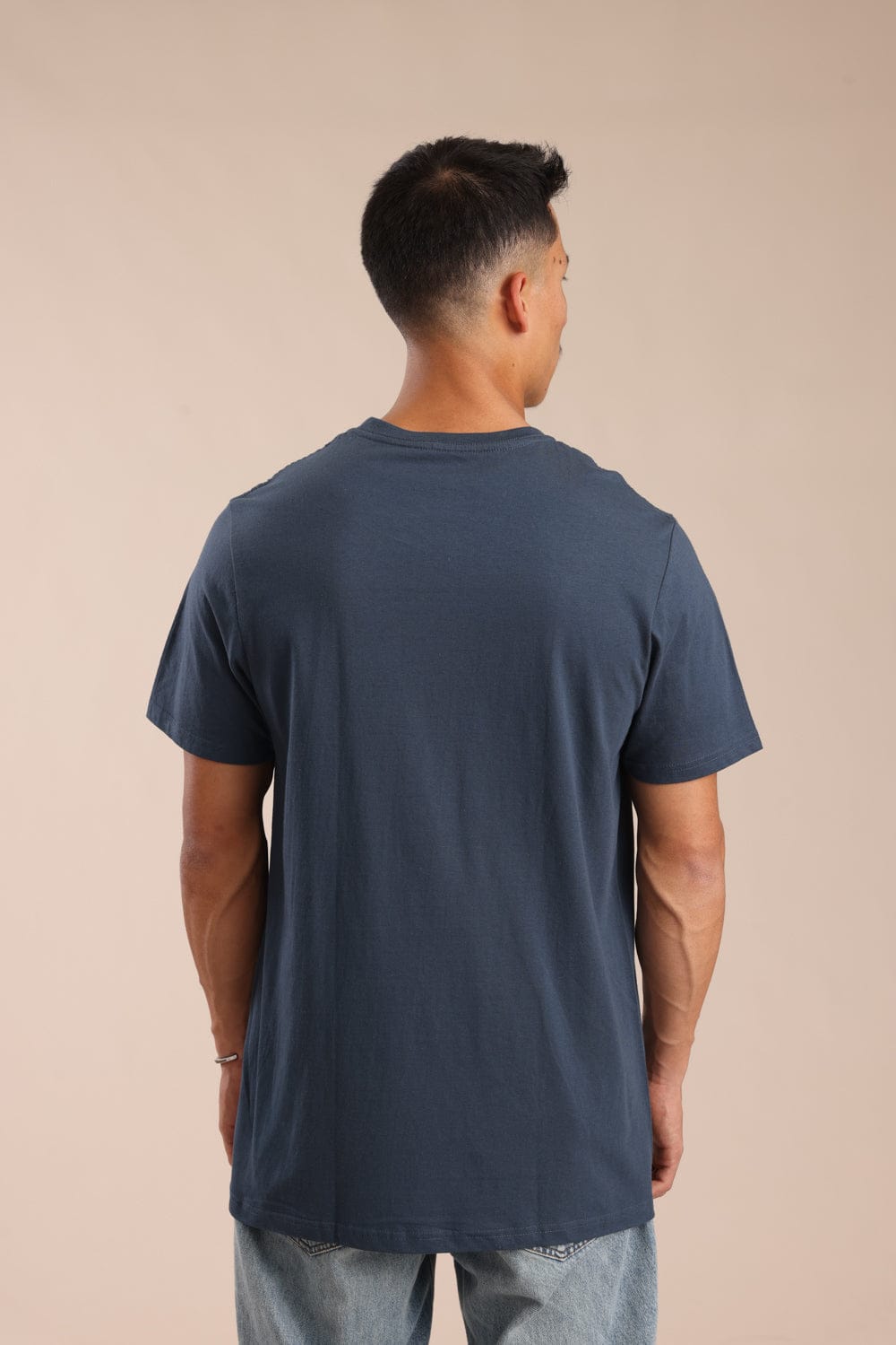 FOX גברים חולצה טישרט בייסיק צווארון V FOX | חולצת בייסיק וי | קנה עכשיו