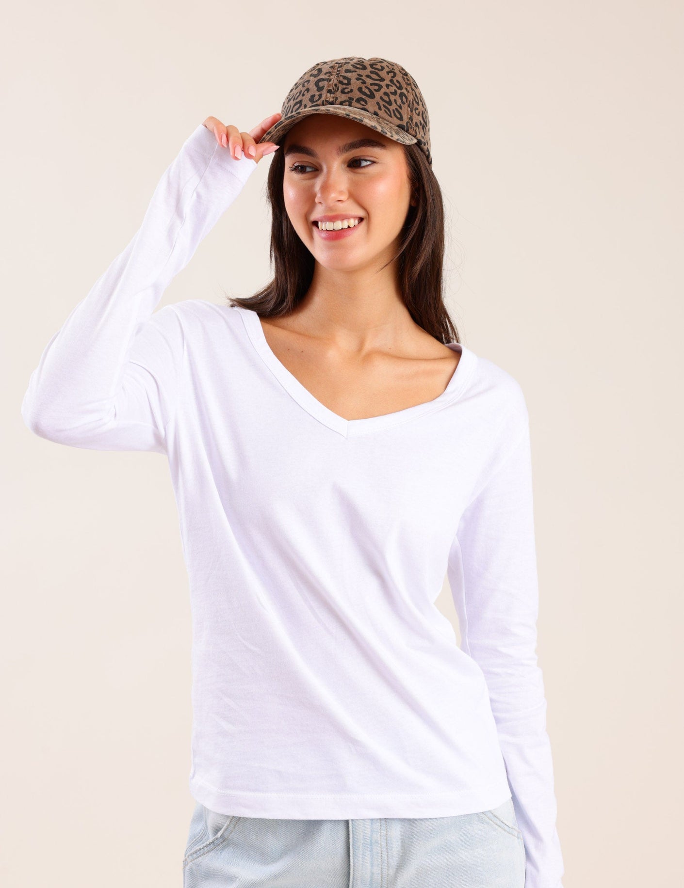 FOX נשים חולצה חולצה ארוכה צווארון V FOX | חולצה ארוכה צווארון V | קנה עכשיו