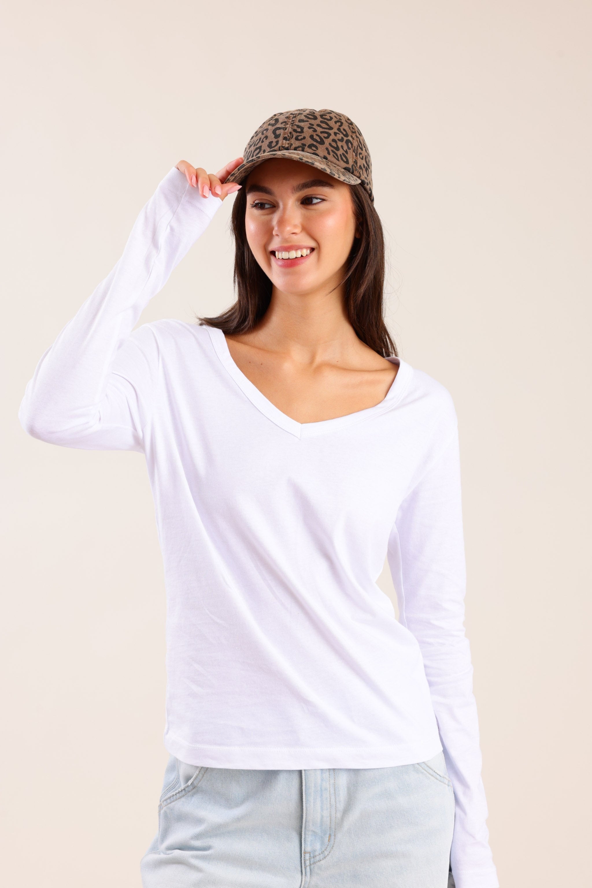 FOX נשים חולצה חולצה ארוכה צווארון V FOX | חולצה ארוכה צווארון V | קנה עכשיו