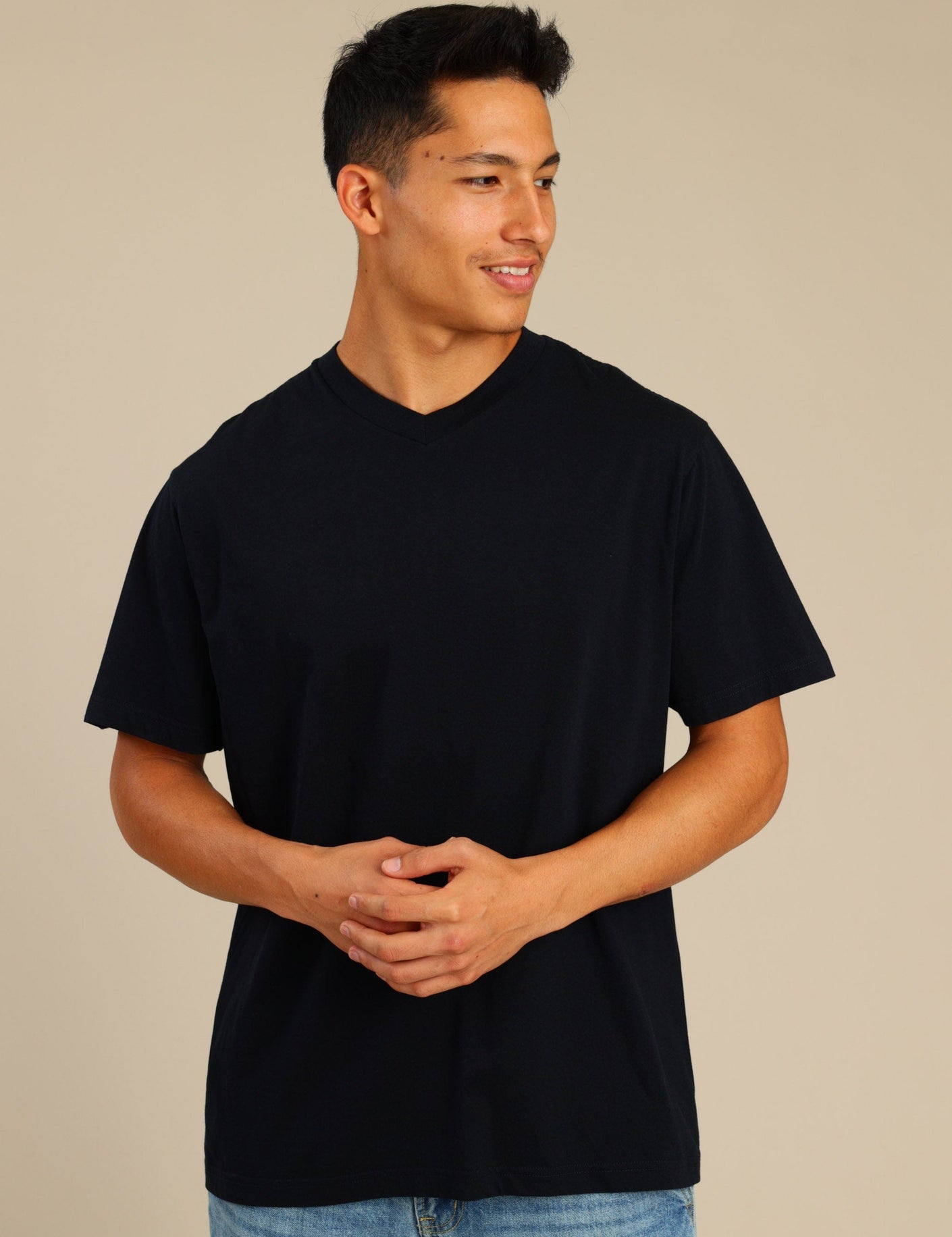 FOX גברים חולצה טישרט בייסיק צווארון V FOX | טישרט בייסיק צווארון V | קנה עכשיו