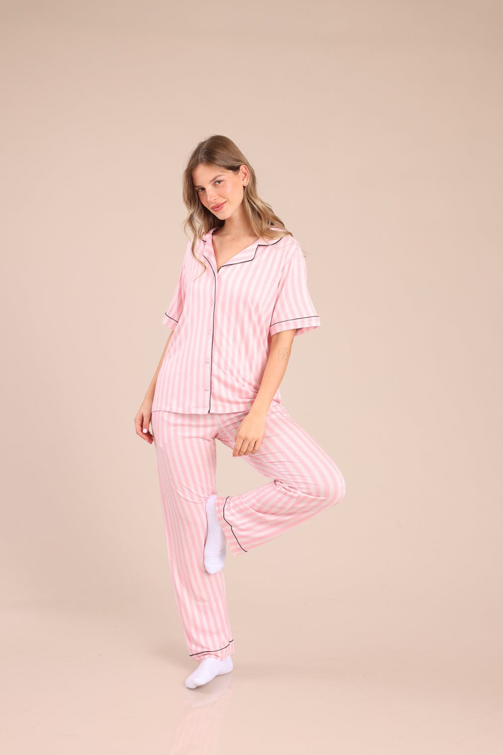 FOX נשים אחר פיג'מה מכופתרת עם פסים פיג'מה מכופתרת עם פסים