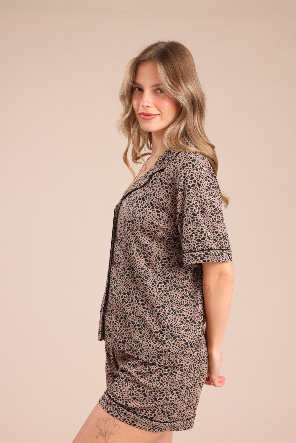 FOX נשים אחר פיג'מה מכופתרת עם הדפס פיג'מה מכופתרת עם הדפס