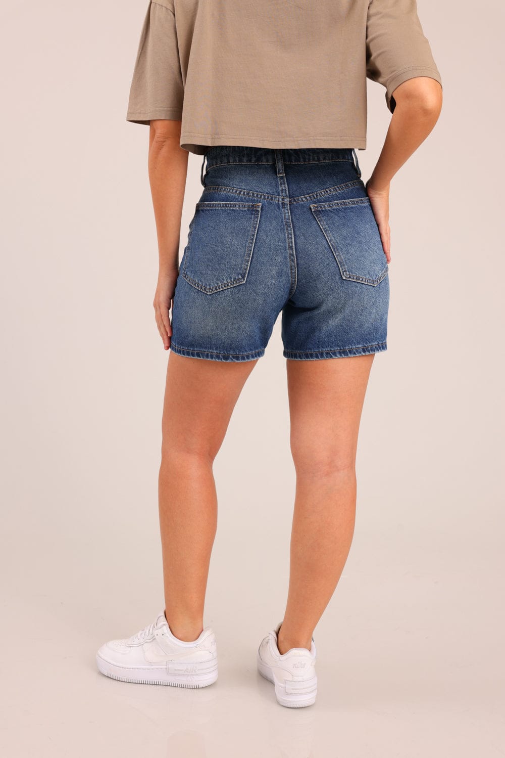 FOX נשים מכנסיים קצרים ג'ינס MOM קצר ג'ינס MOM קצר