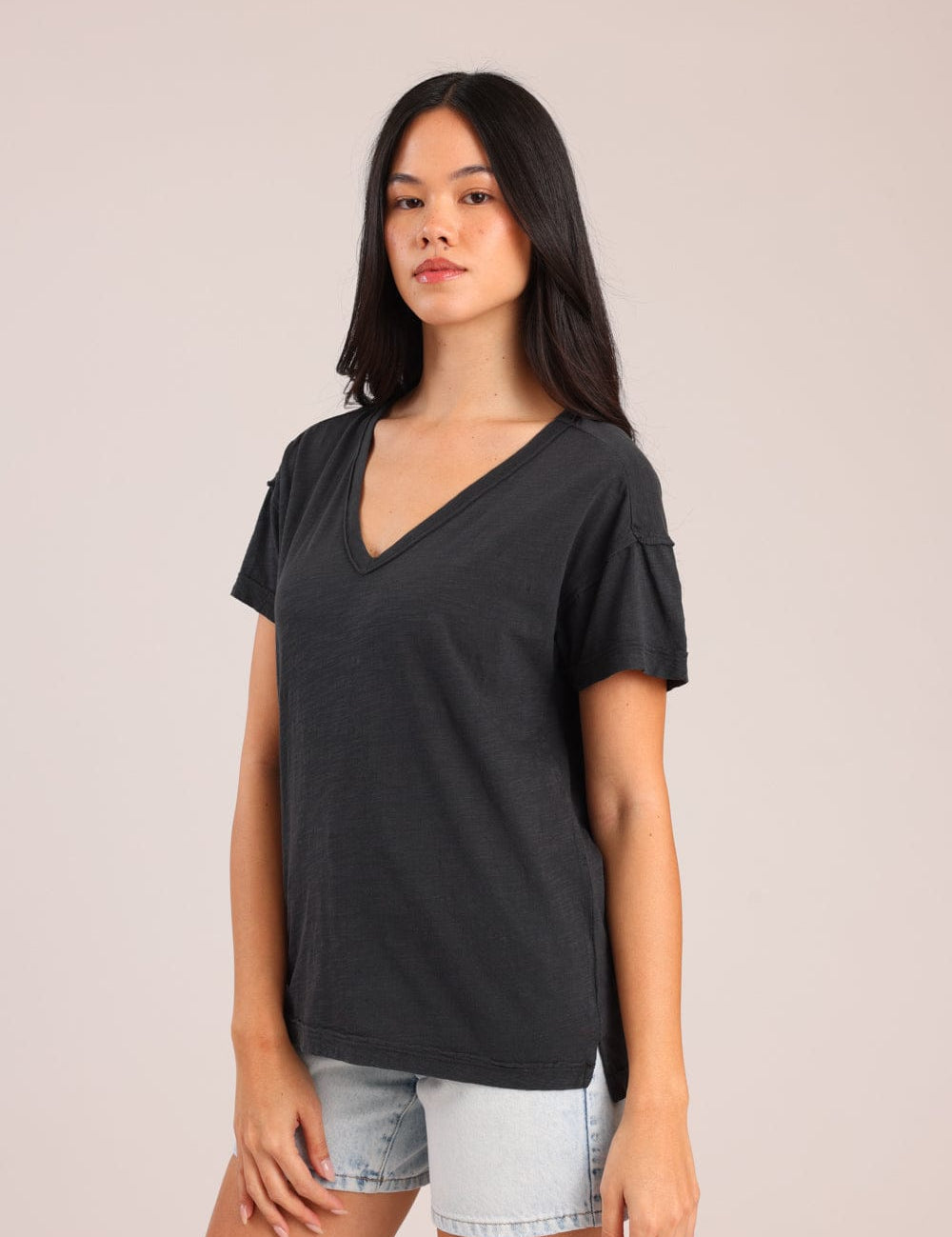 FOX נשים חולצה קצרה חולצת טריקו צווארון V חולצת טריקו צווארון V