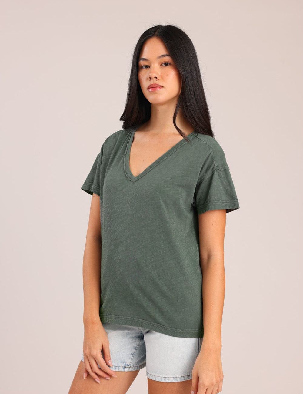 FOX נשים חולצה קצרה חולצת טריקו צווארון V חולצת טריקו צווארון V