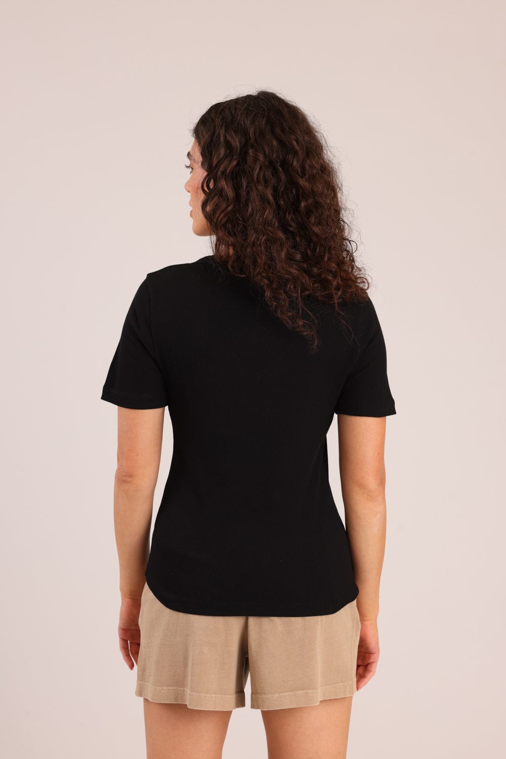 FOX נשים חולצה קצרה חולצת בייסיק חלקה חולצת בייסיק חלקה