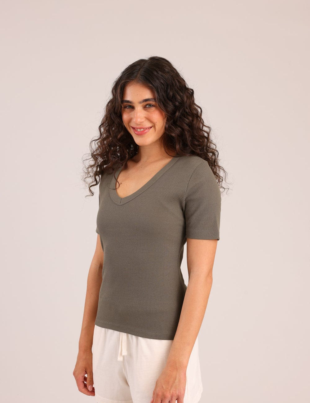 FOX FOX חולצה קצרה חולצת בייסיק חלקה חולצת בייסיק חלקה