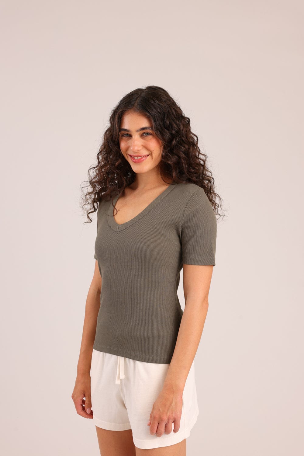 FOX FOX חולצה קצרה חולצת בייסיק חלקה חולצת בייסיק חלקה