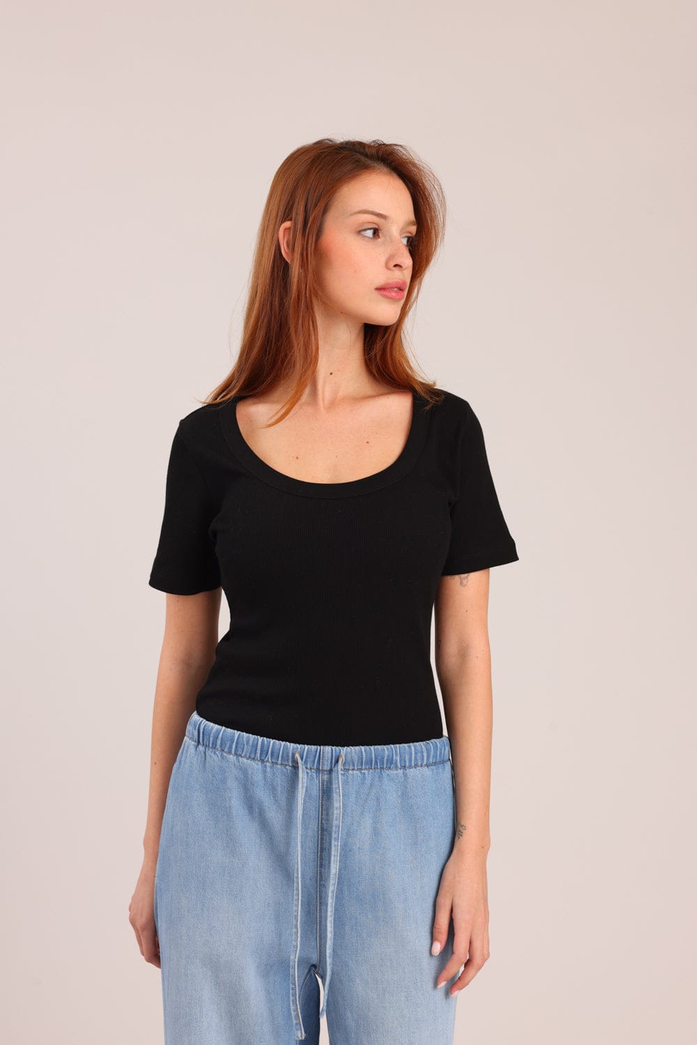 FOX נשים חולצה קצרה חולצת טריקו בייסיק חולצת טריקו בייסיק