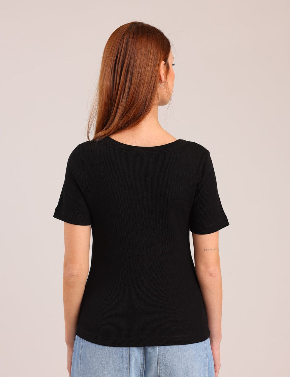 FOX נשים חולצה קצרה חולצת טריקו בייסיק חולצת טריקו בייסיק