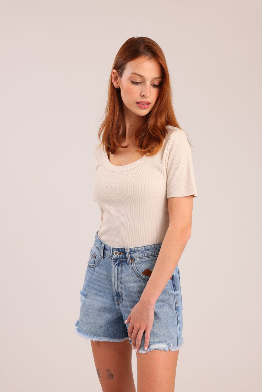 FOX נשים חולצה קצרה חולצת טריקו בייסיק חולצת טריקו בייסיק