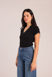 FOX נשים חולצה קצרה חולצת V עם צווארון חולצת V עם צווארון