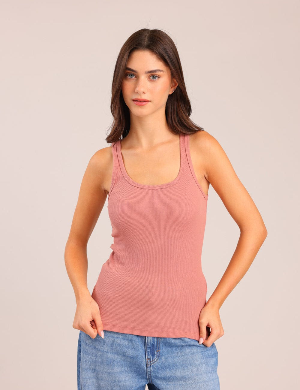 FOX נשים גופיה גופייה חלקה גופייה חלקה