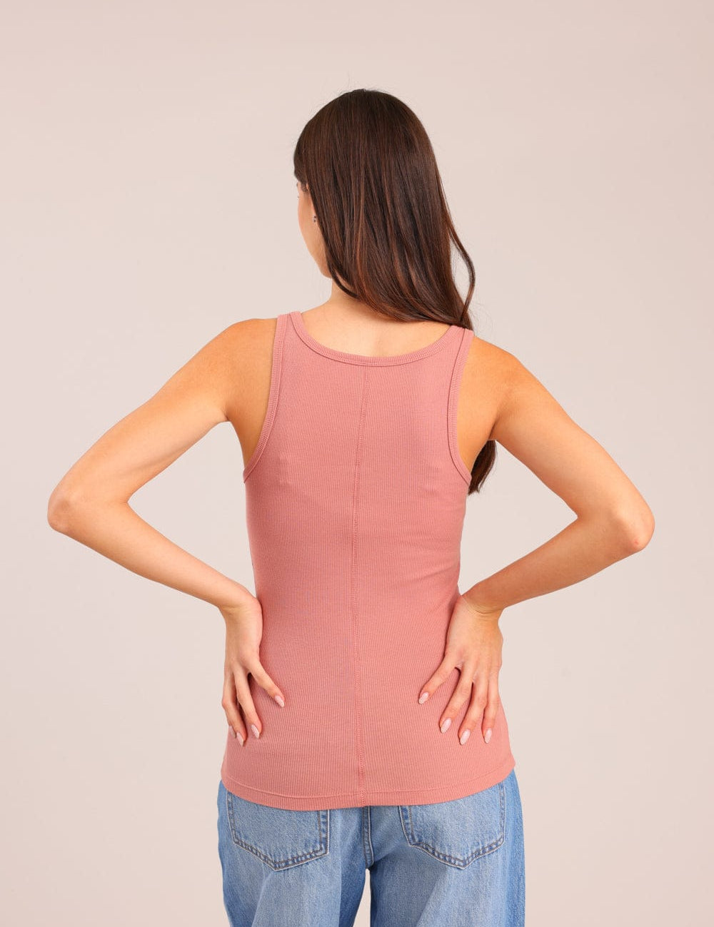 FOX נשים גופיה גופייה חלקה גופייה חלקה