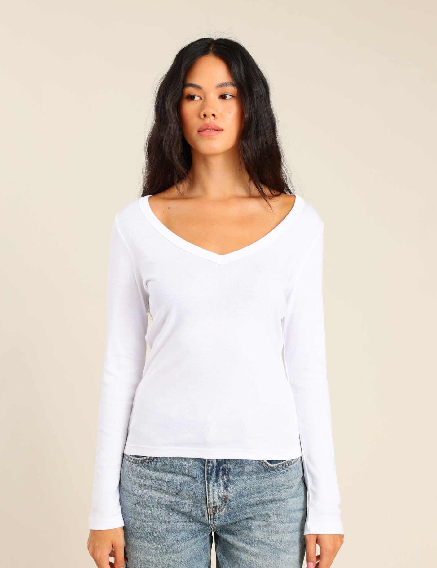 FOX נשים חולצה חולצה ארוכה צווארון V FOX | חולצה ארוכה צווארון V | קנה עכשיו