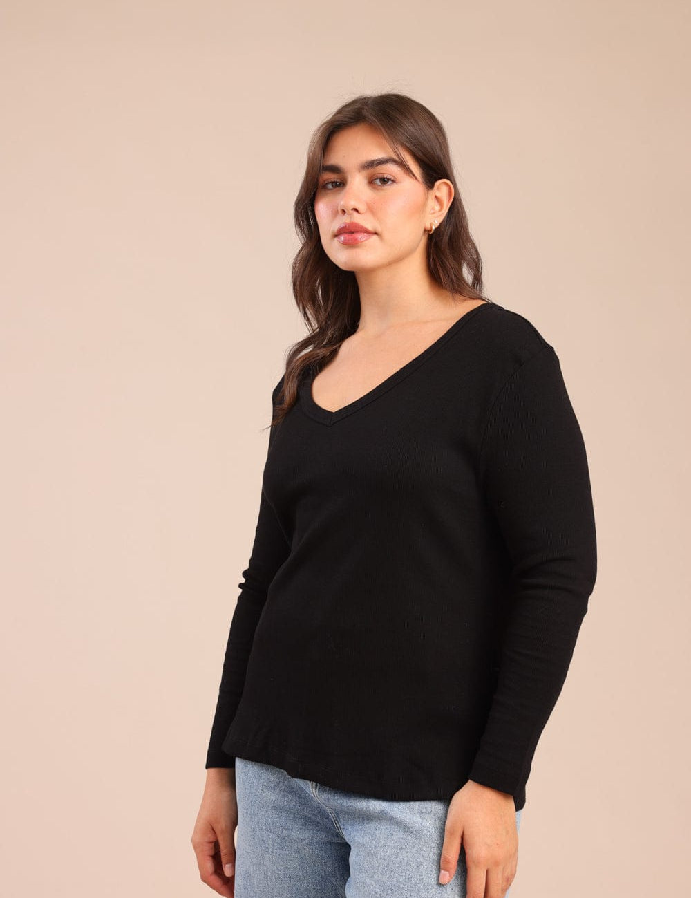 FOX פלאס נשים חולצה חולצת בייסיק עם צווארון עמוק | PLUS SIZE FOX | חולצת בייסיק עם צווארון עמוק | PLUS SIZE | קנה