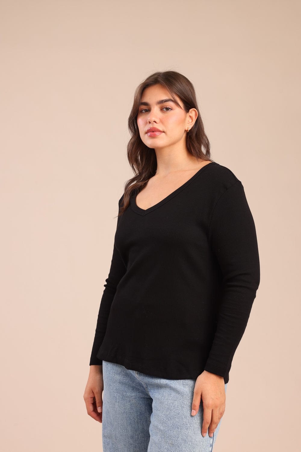 FOX פלאס נשים חולצה חולצת בייסיק עם צווארון עמוק | PLUS SIZE FOX | חולצת בייסיק עם צווארון עמוק | PLUS SIZE | קנה