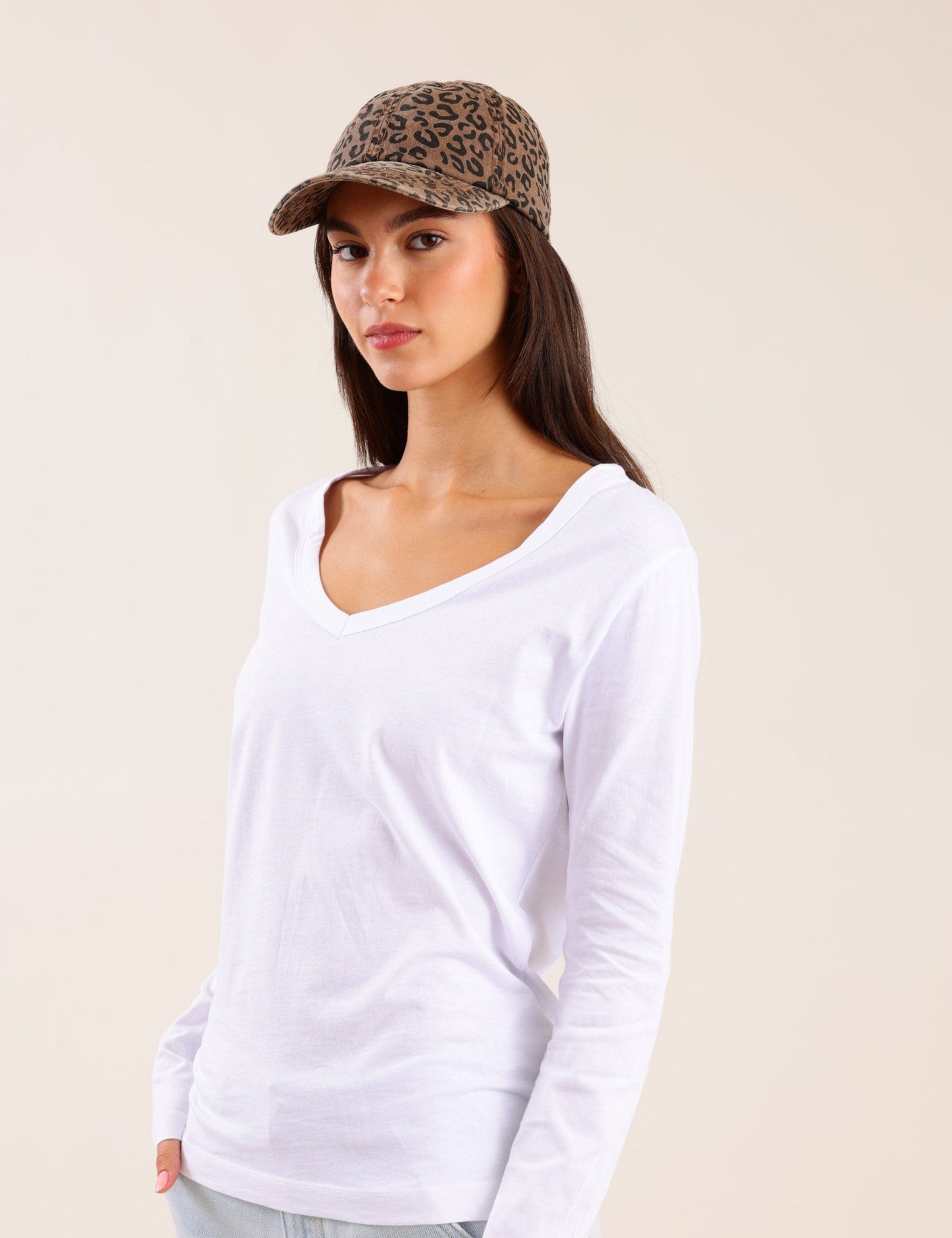 FOX נשים חולצה חולצה ארוכה צווארון V FOX | חולצה ארוכה צווארון V | קנה עכשיו