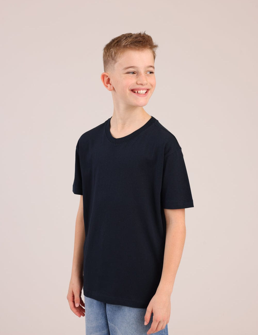 FOX בנים חולצה טישרט בייסיק צווארון V FOX | טישרט בייסיק צווארון V | קנה עכשיו