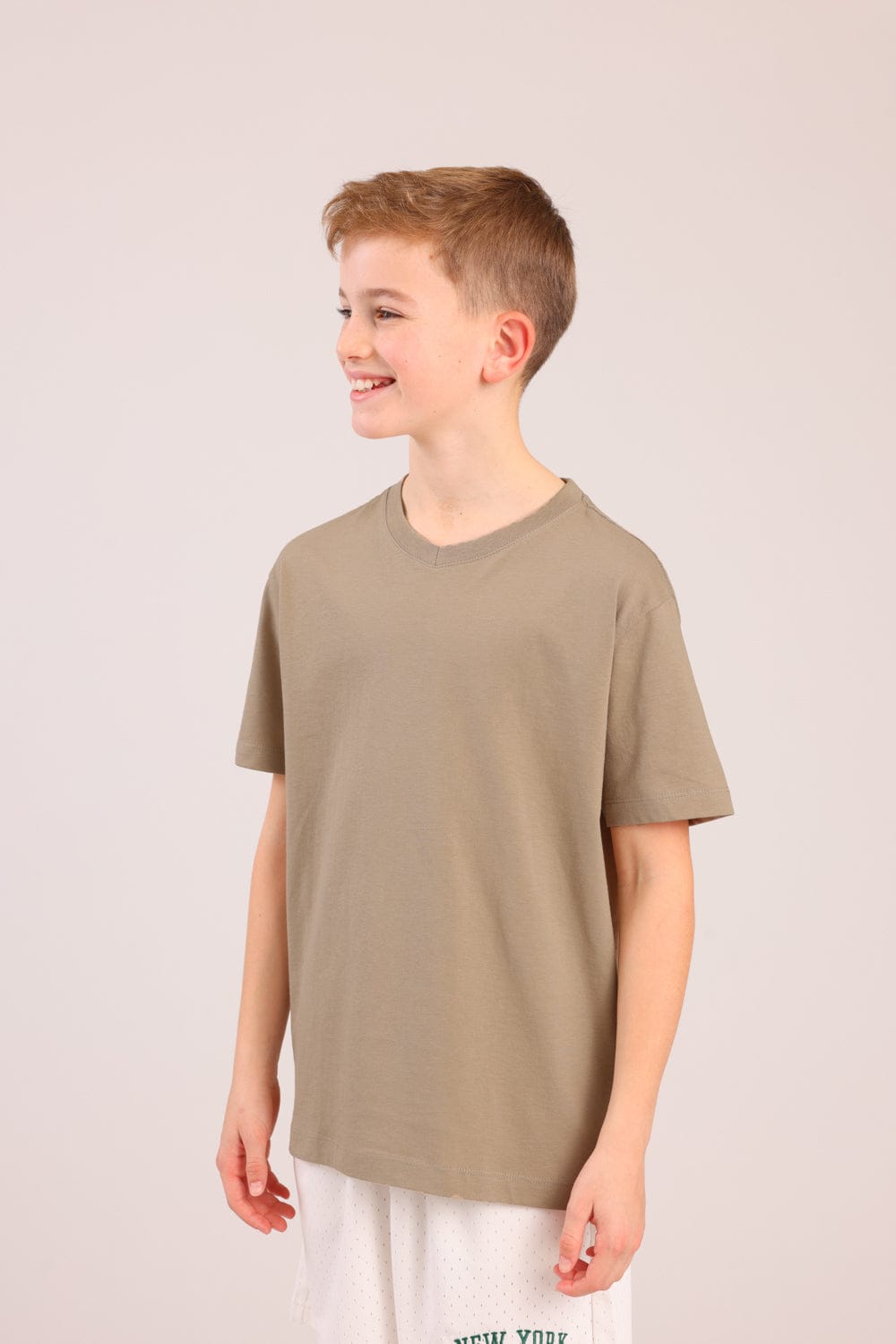 FOX בנים חולצה קצרה טישרט בייסיק צווארון V טישרט בייסיק צווארון V