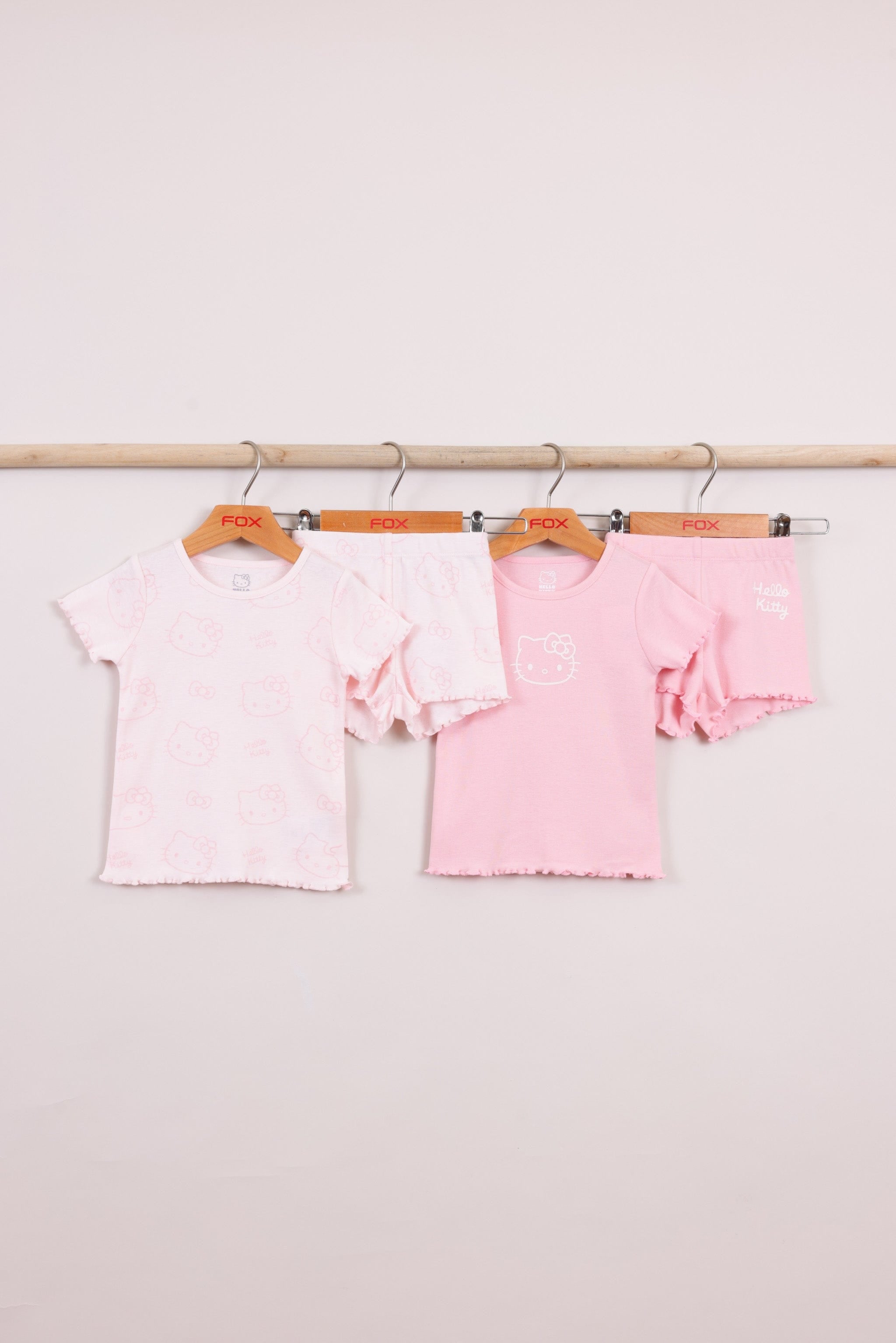 FOX תינוקות בנות אחר מארז 2 פיג'מות ממותגות הלו קיטי מארז 2 פיג'מות ממותגות הלו קיטי