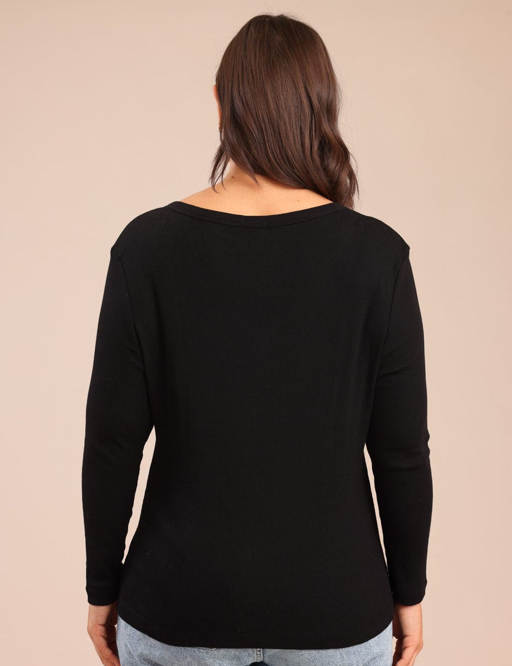 FOX פלאס נשים חולצה חולצת בייסיק עם צווארון עמוק | PLUS SIZE FOX | חולצת בייסיק עם צווארון עמוק | PLUS SIZE | קנה