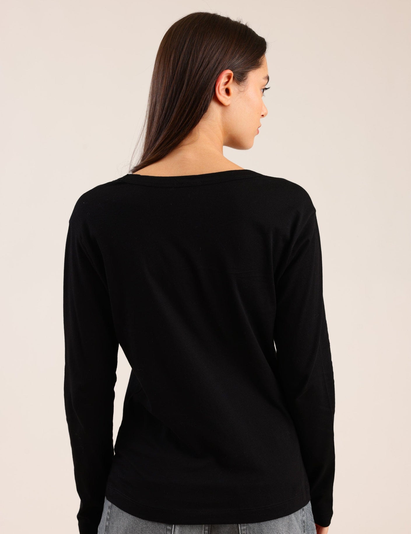 FOX נשים חולצה חולצה ארוכה צווארון V FOX | חולצה ארוכה צווארון V | קנה עכשיו