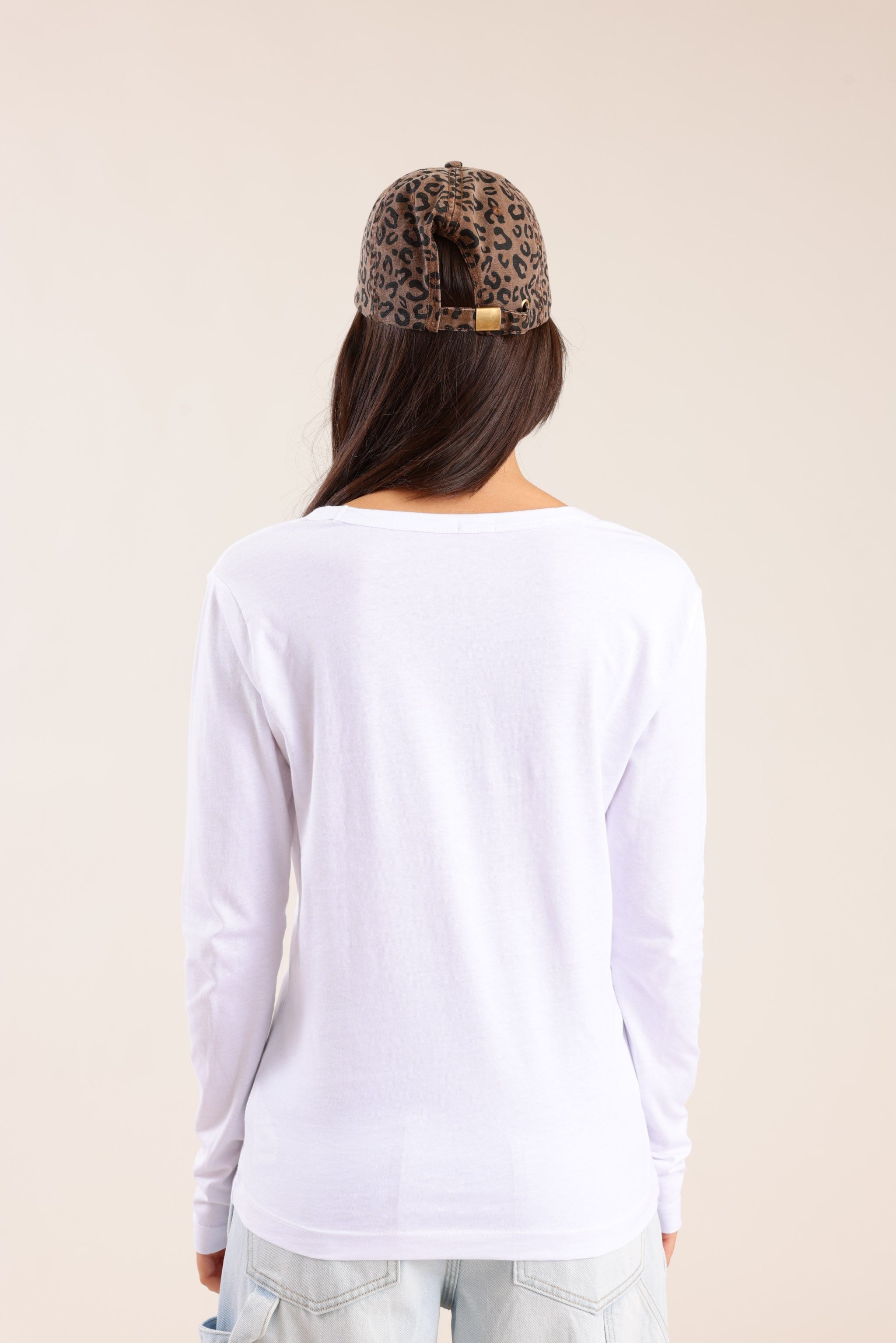 FOX נשים חולצה חולצה ארוכה צווארון V FOX | חולצה ארוכה צווארון V | קנה עכשיו