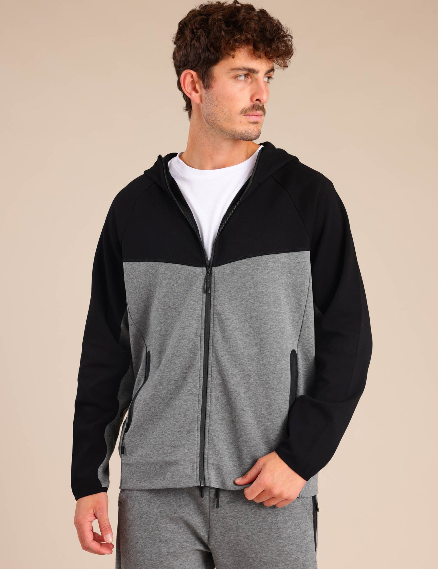 FOX גברים פוטרים קפוצ'ון טק קפוצ'ון טק