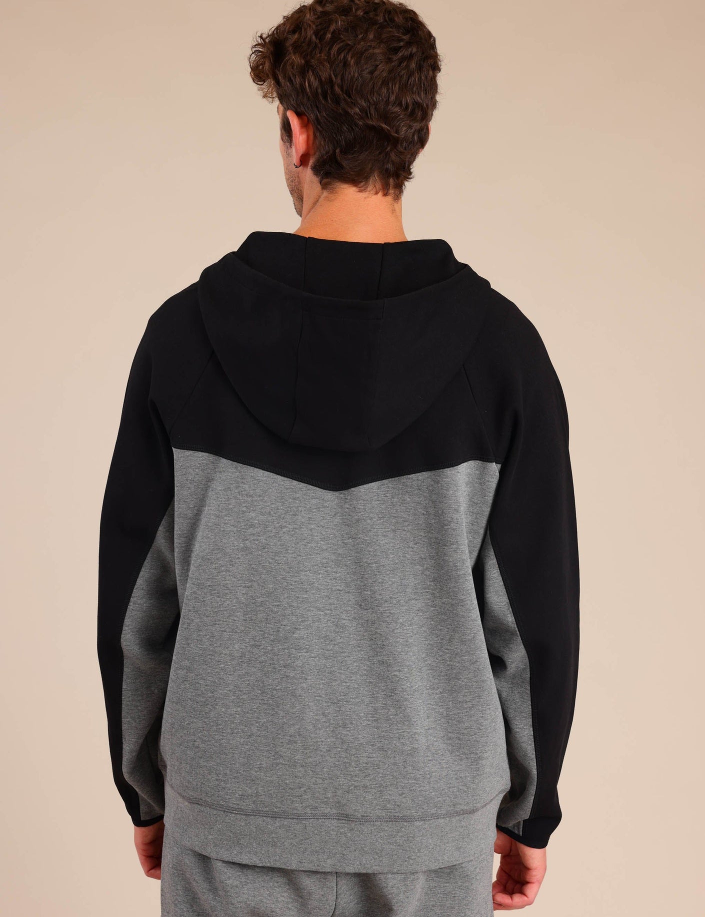 FOX גברים פוטרים קפוצ'ון טק קפוצ'ון טק