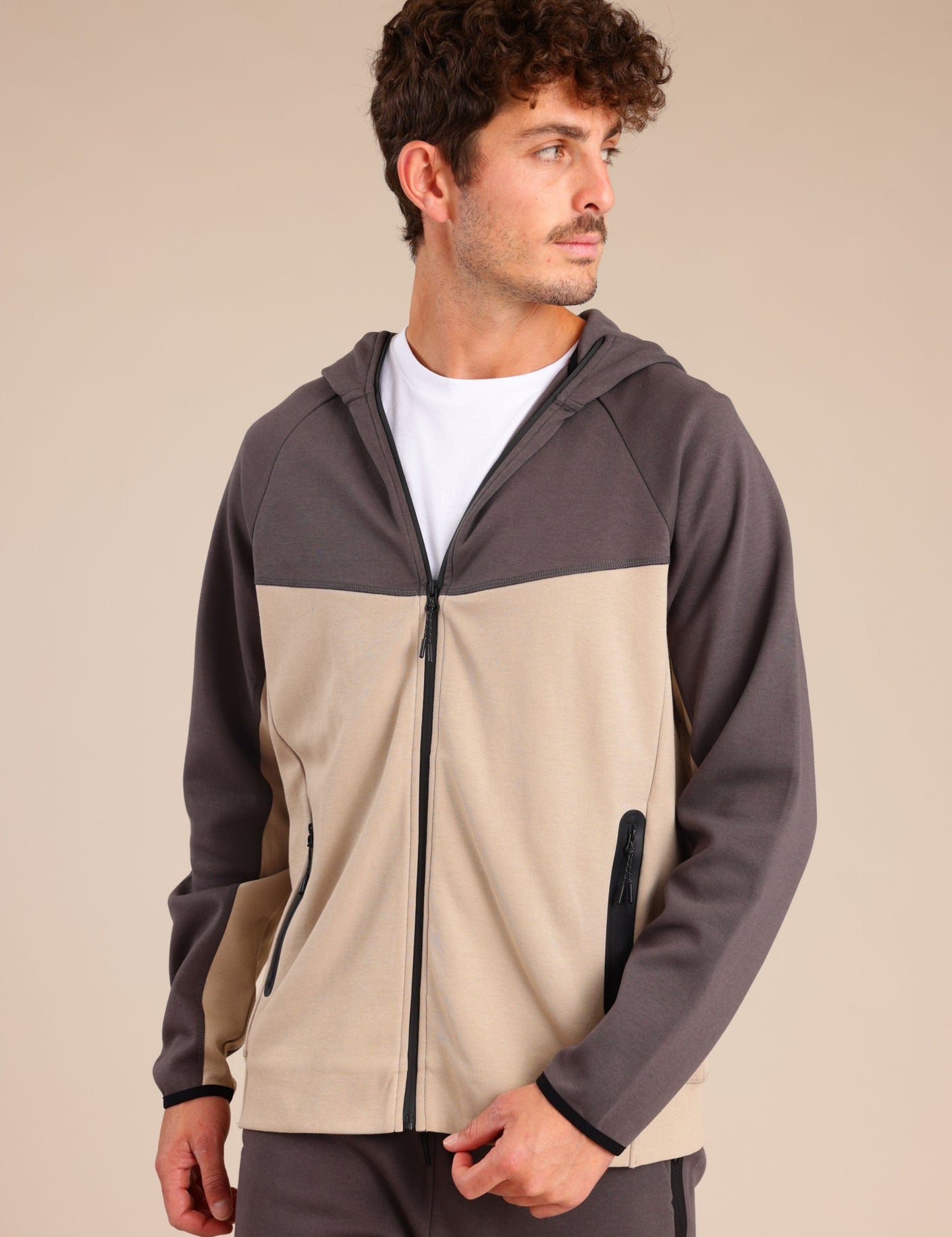 FOX גברים פוטרים קפוצ'ון טק קפוצ'ון טק