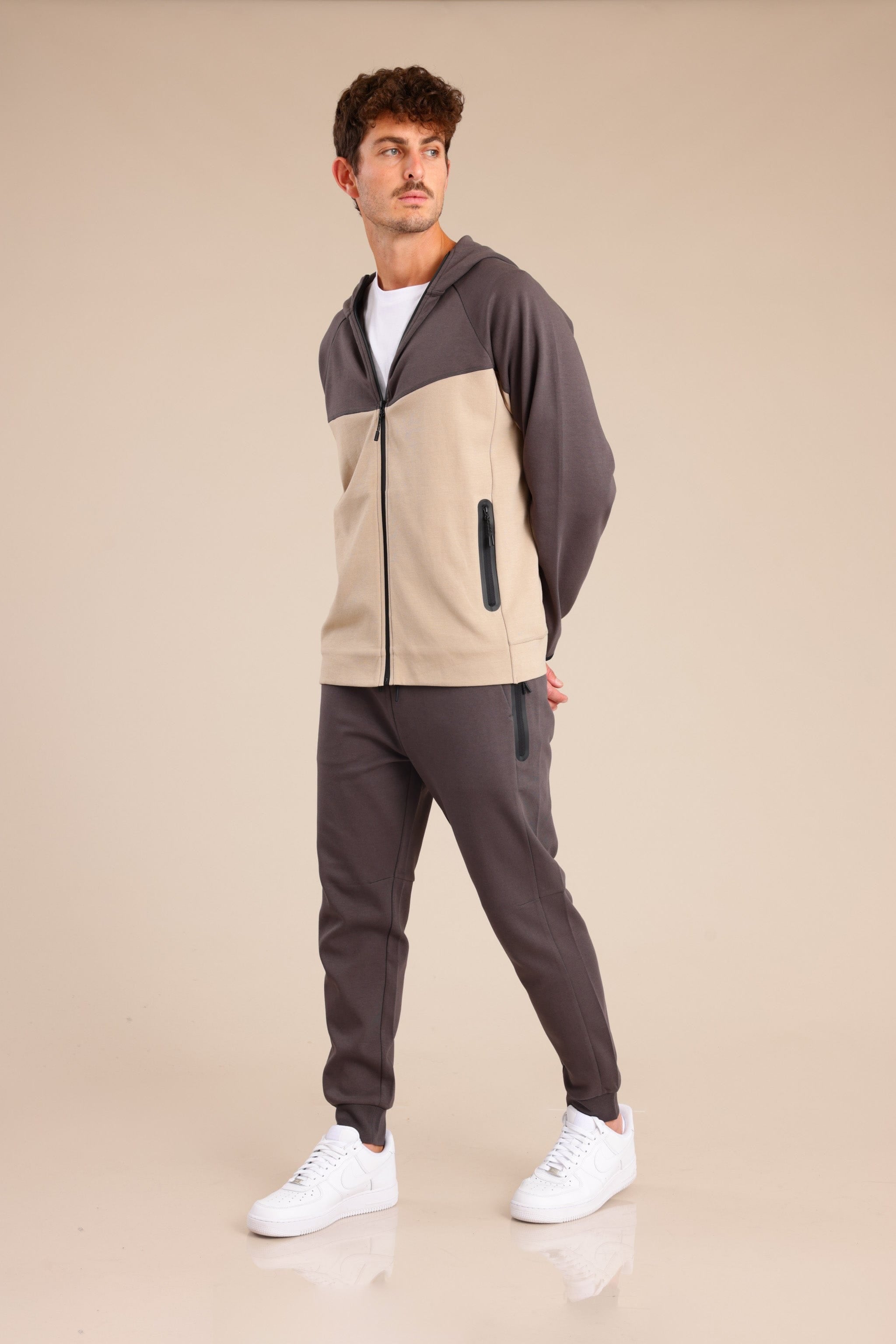 FOX גברים פוטרים קפוצ'ון טק קפוצ'ון טק