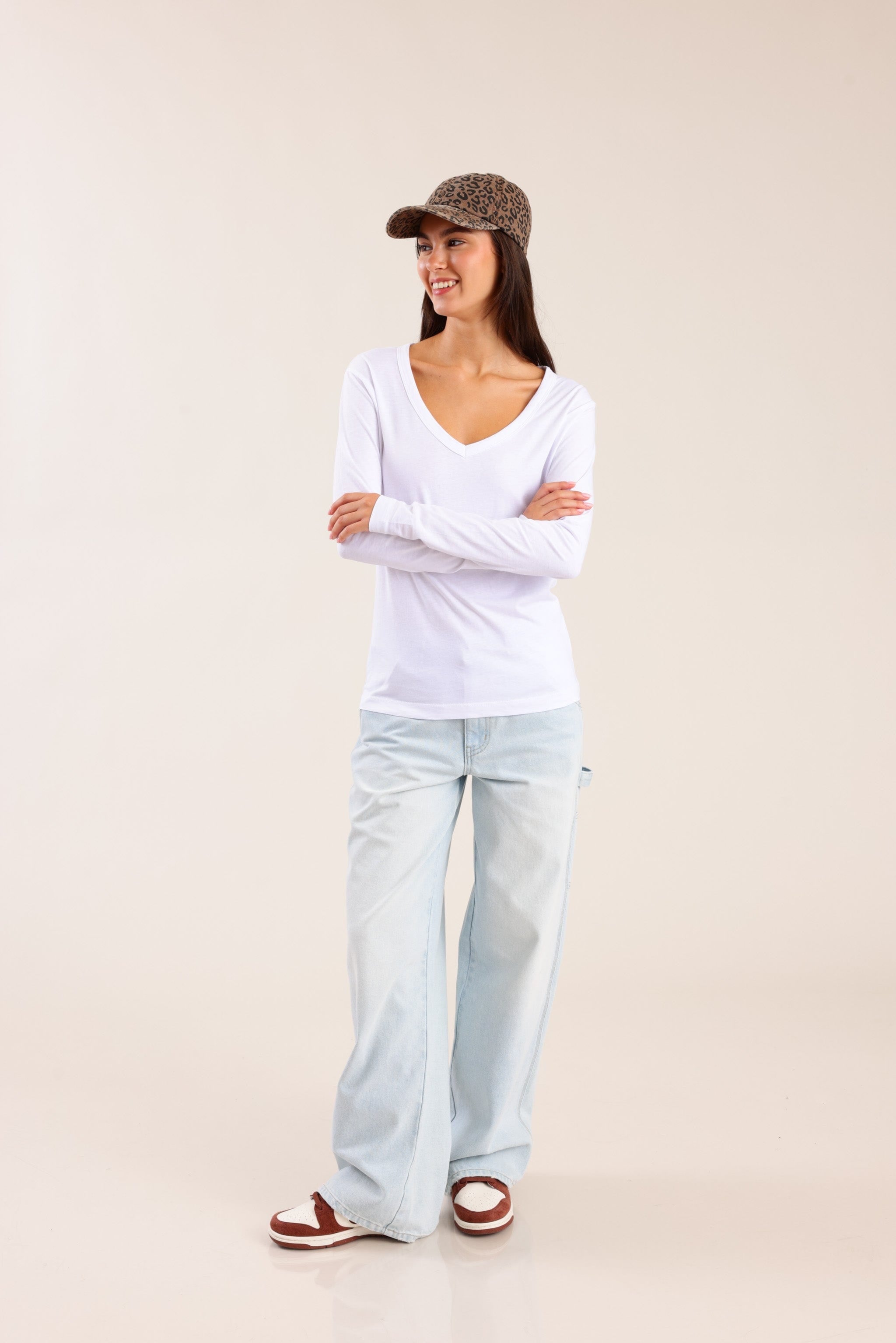 FOX נשים חולצה חולצה ארוכה צווארון V FOX | חולצה ארוכה צווארון V | קנה עכשיו