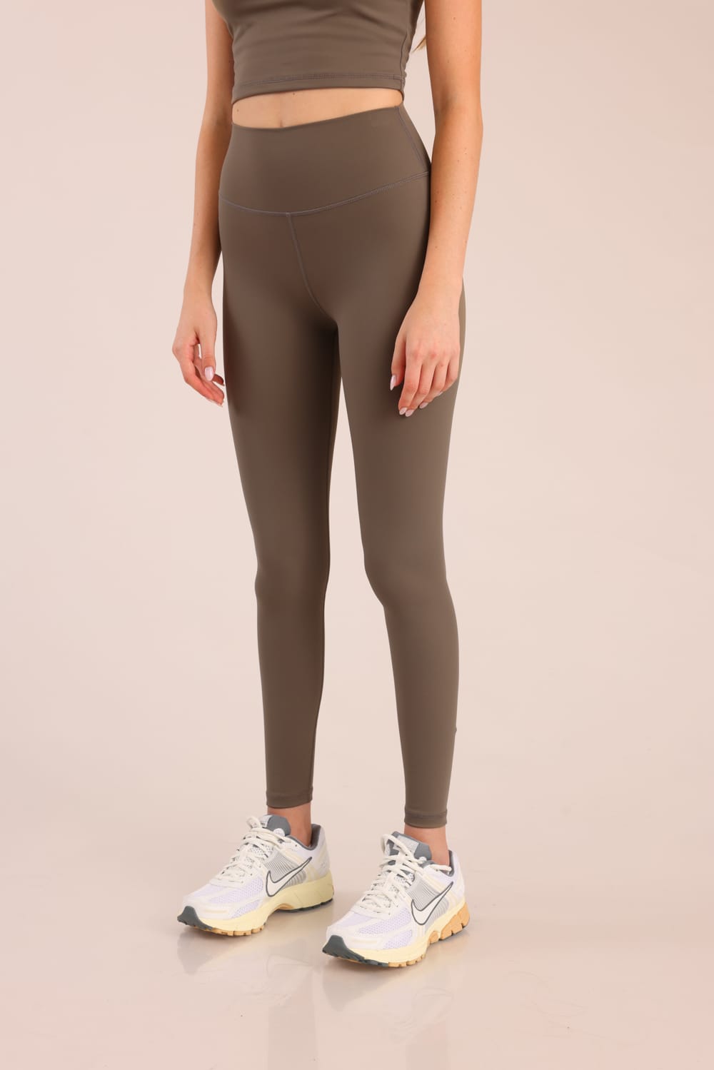 FOX נשים מכנסיים ארוכים טייץ SOFT FEEL- CHEEKY טייץ SOFT FEEL- CHEEKY