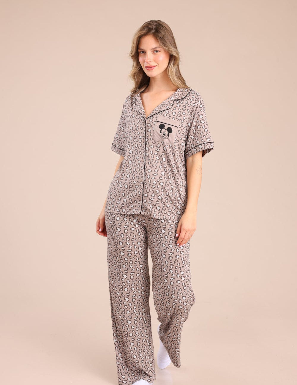 FOX נשים אחר פיג'מה ממותגת מיקי מאוס פיג'מה ממותגת מיקי מאוס