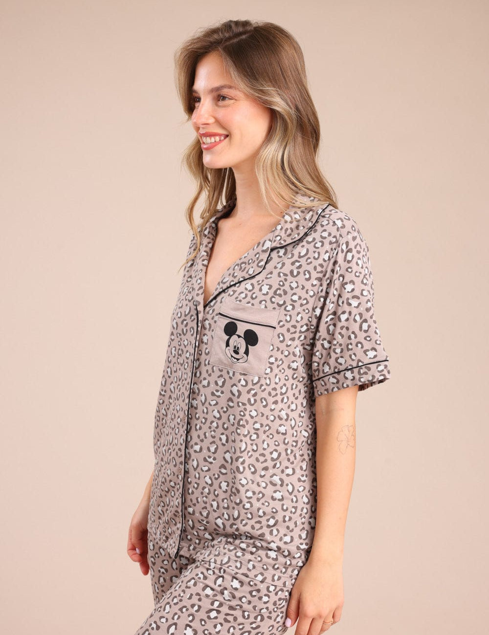 FOX נשים אחר פיג'מה ממותגת מיקי מאוס פיג'מה ממותגת מיקי מאוס