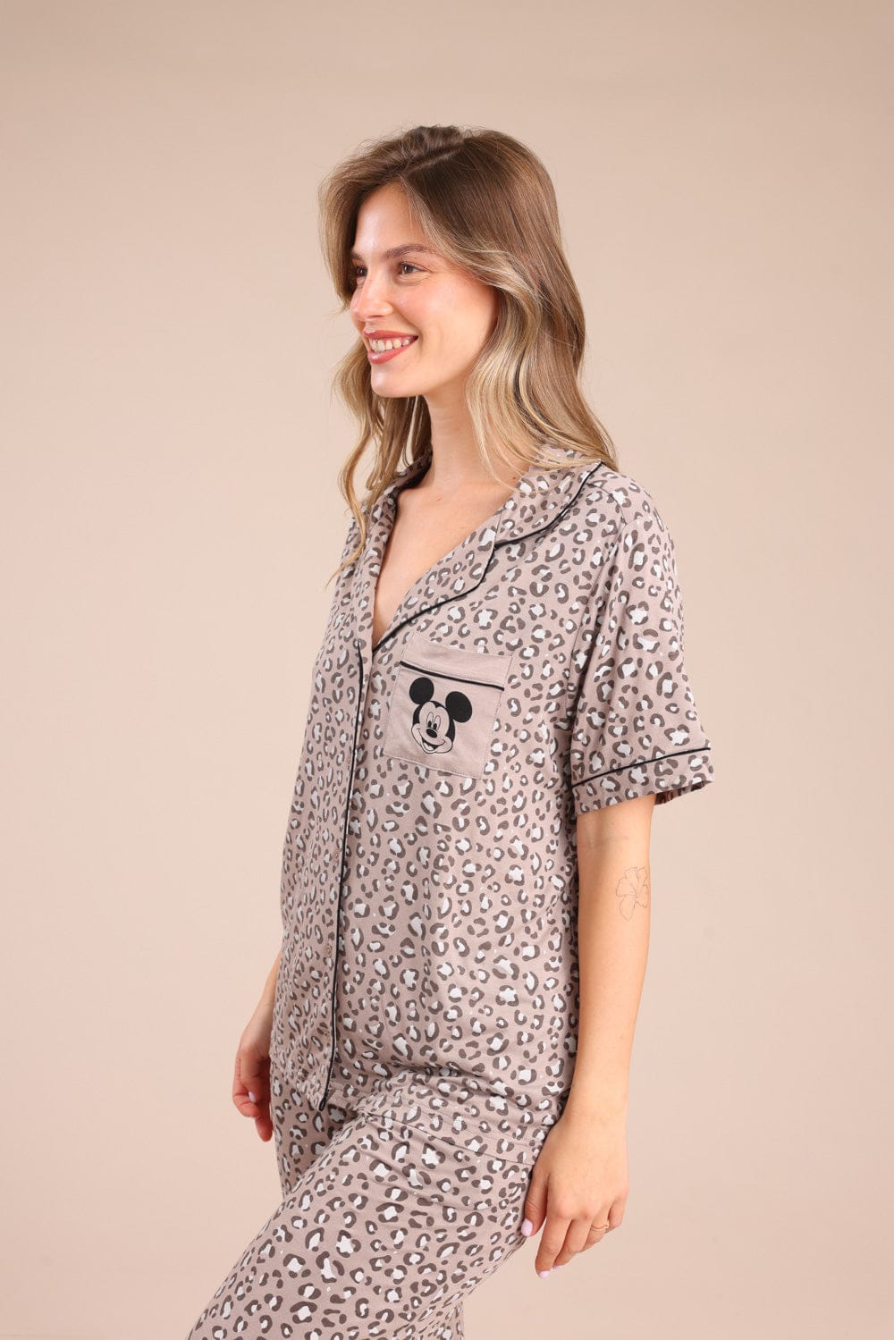 FOX נשים אחר פיג'מה ממותגת מיקי מאוס פיג'מה ממותגת מיקי מאוס