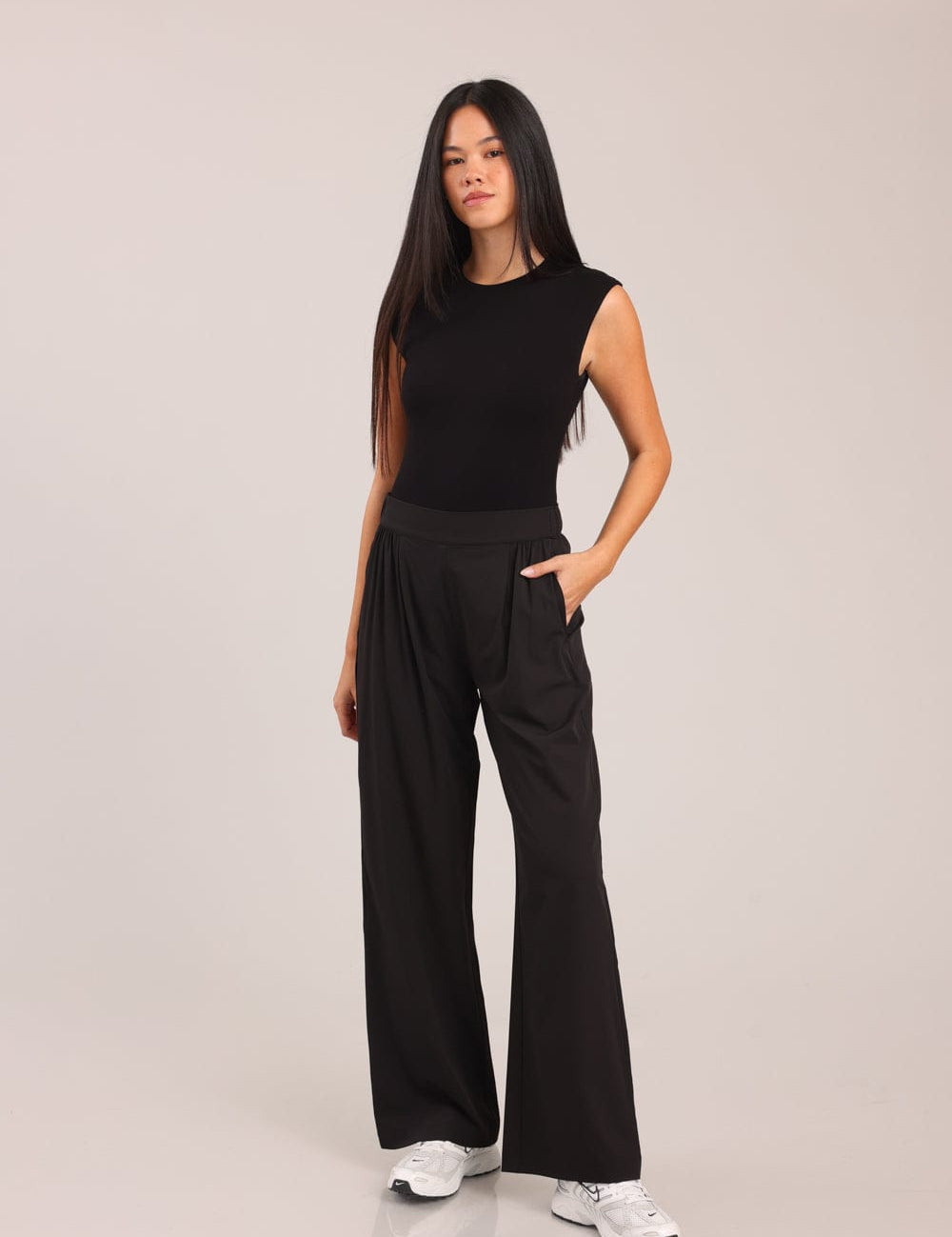 FOX נשים מכנסיים מכנסי נשים בגזרת אוברסייז מכנסי נשים בגזרת אוברסייז