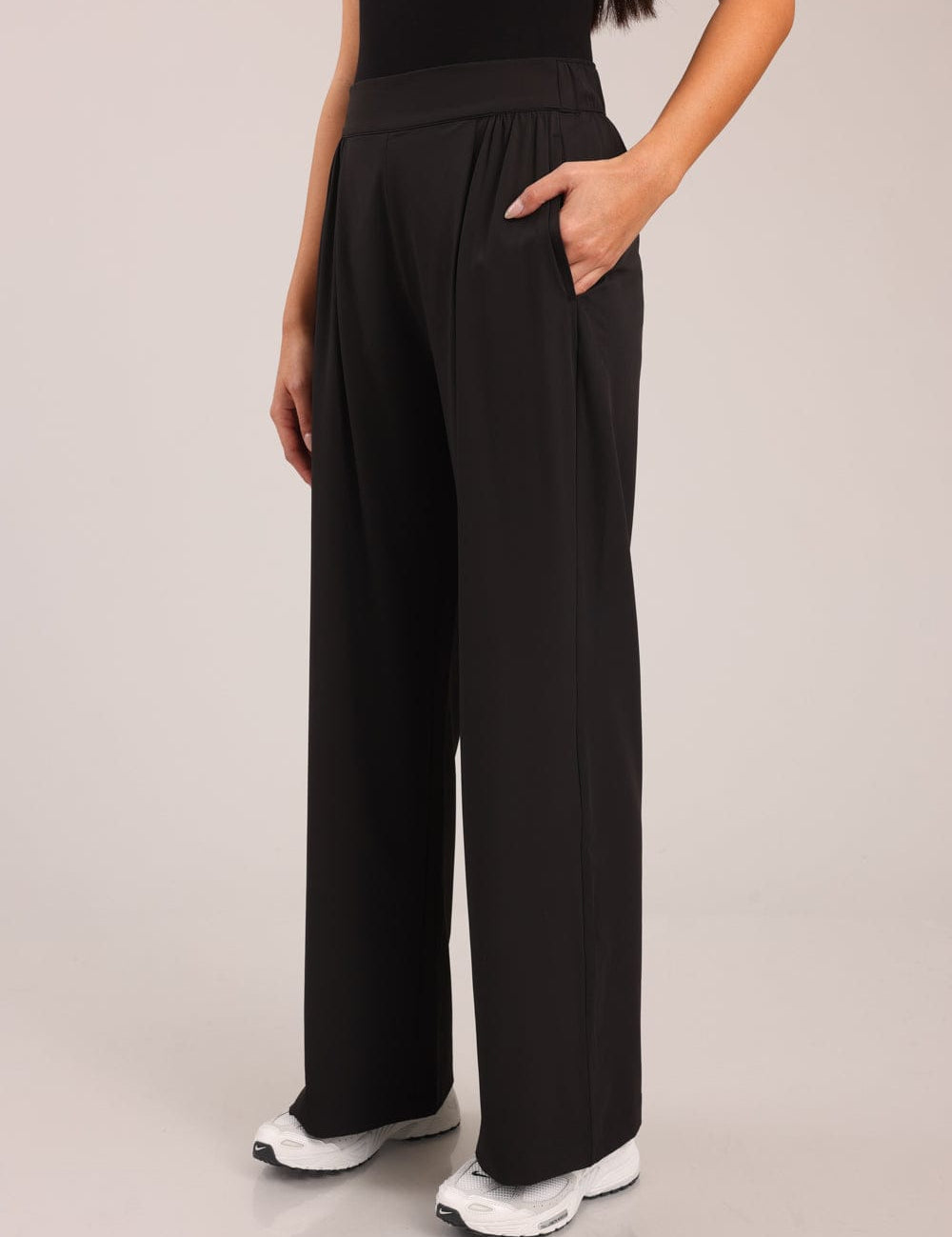 FOX נשים מכנסיים מכנסי נשים בגזרת אוברסייז מכנסי נשים בגזרת אוברסייז