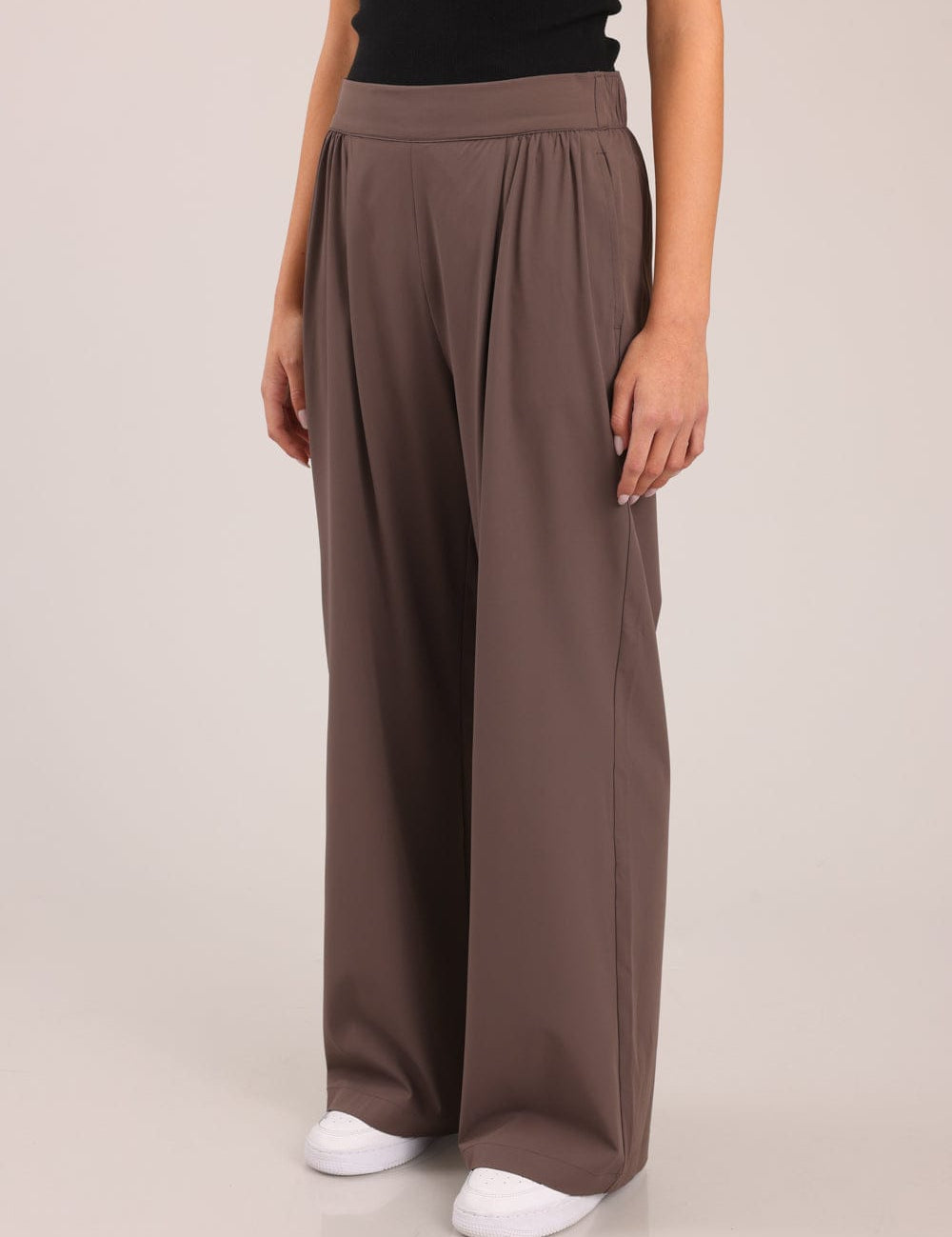 FOX נשים מכנסיים מכנסי נשים בגזרת אוברסייז מכנסי נשים בגזרת אוברסייז