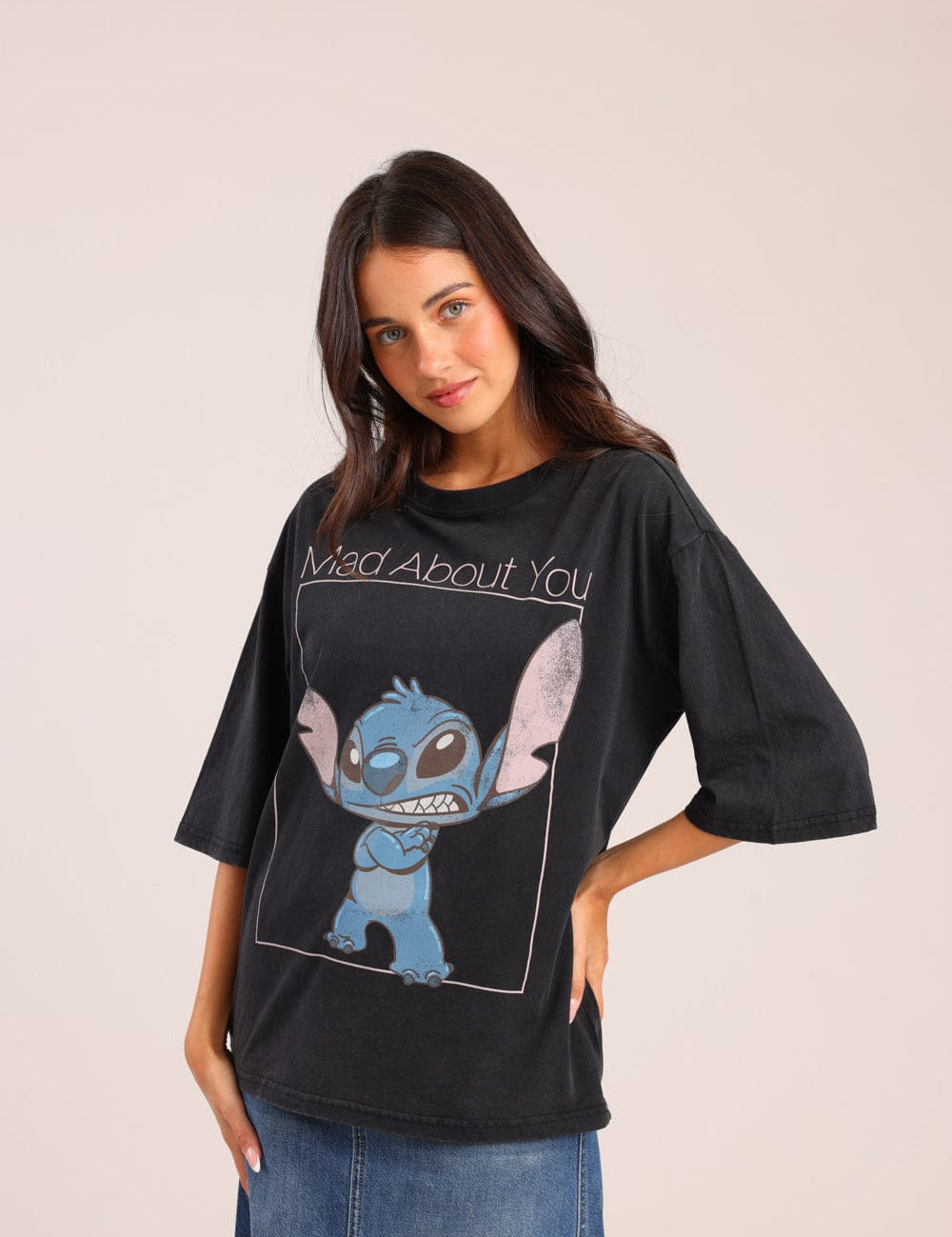 FOX נשים חולצה ארוכה חולצה ממותגת סטיץ' דיסני חולצה ממותגת סטיץ' דיסני