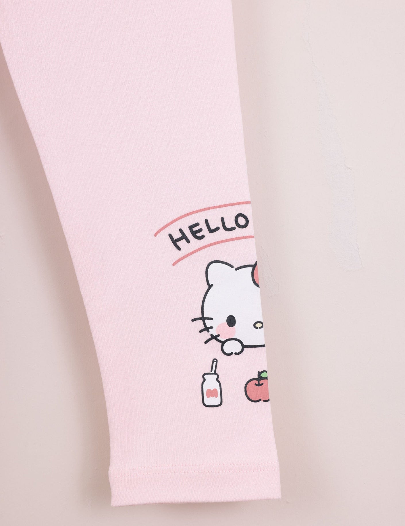 FOX FOX מכנסיים טייצים 2 במארז הלו קיטי וחברים טייצים 2 במארז הלו קיטי וחברים